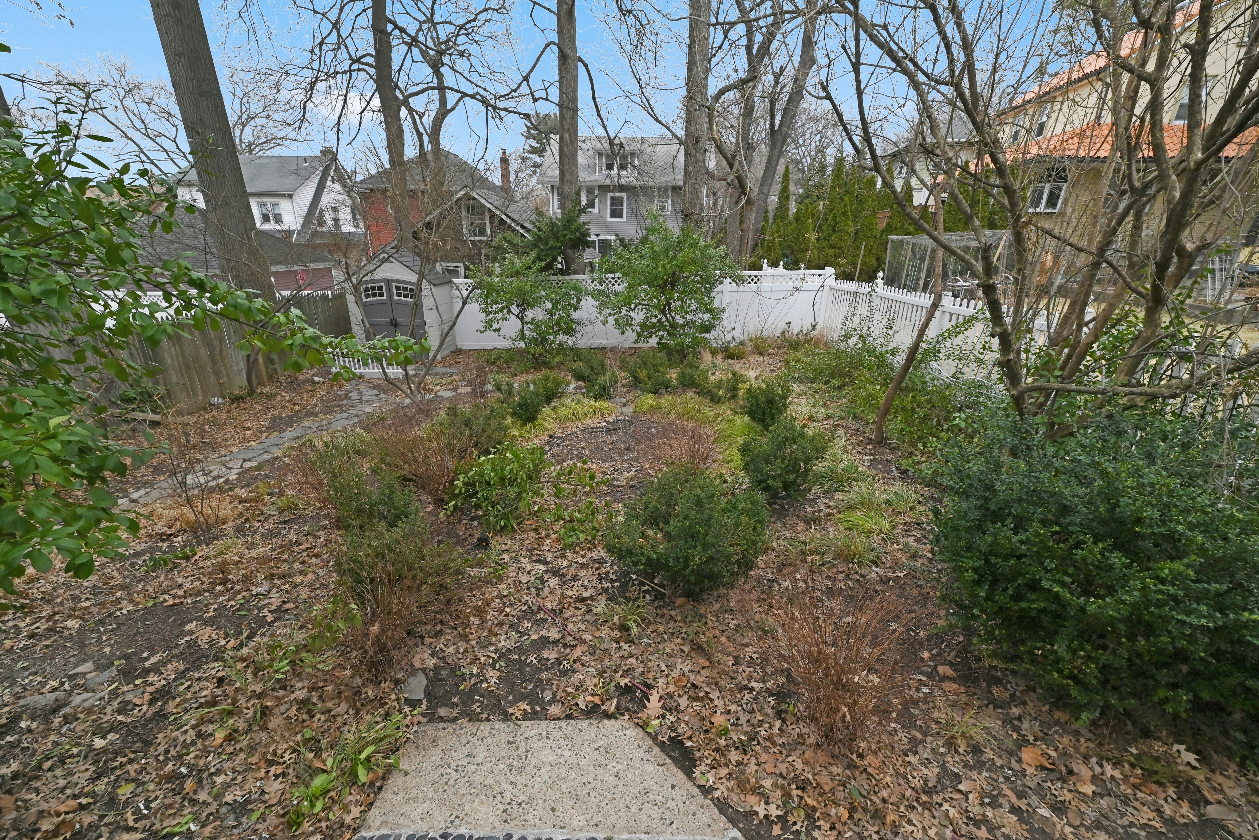17 Cottage Place 