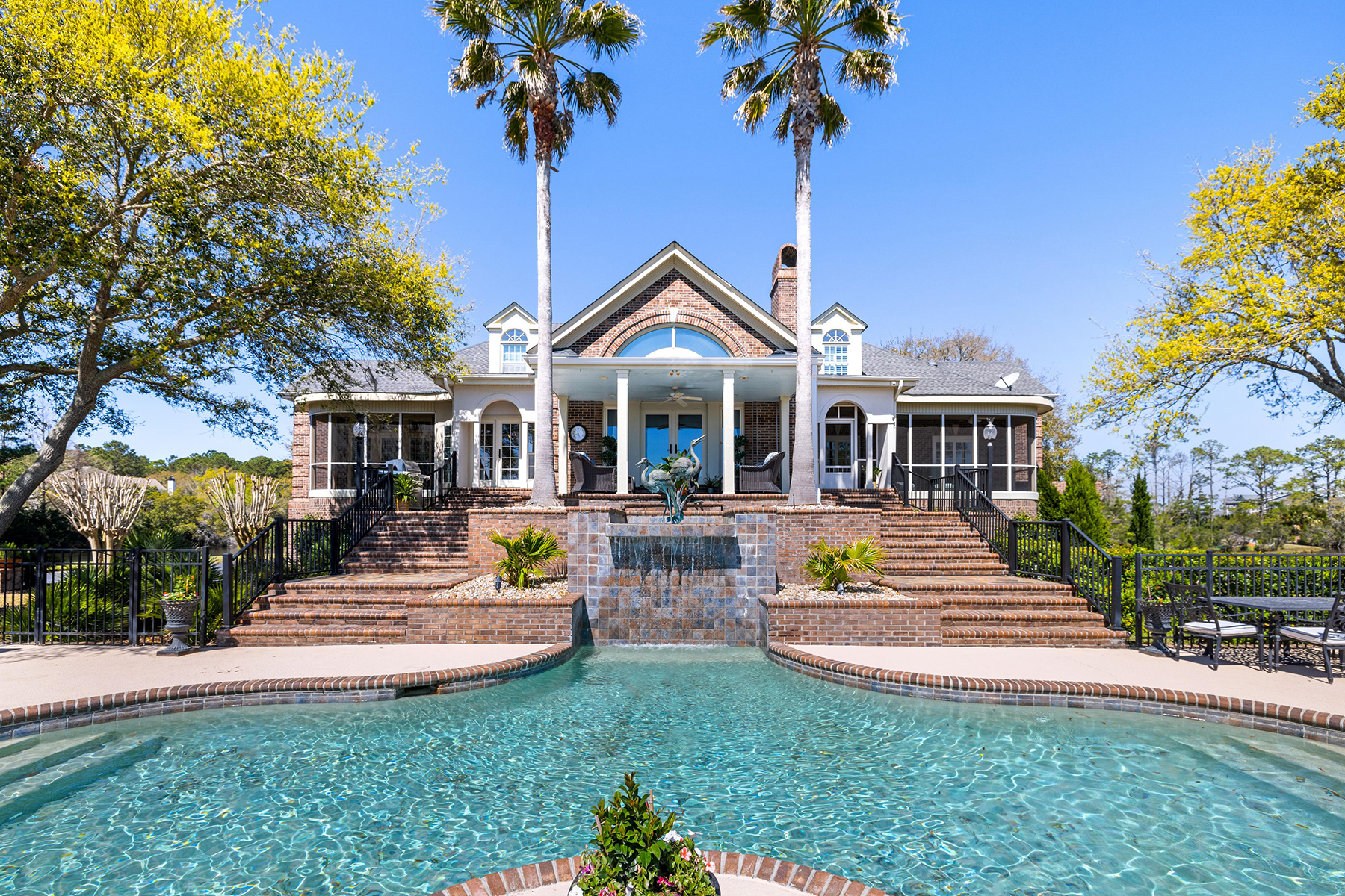 1644 Omni Boulevard