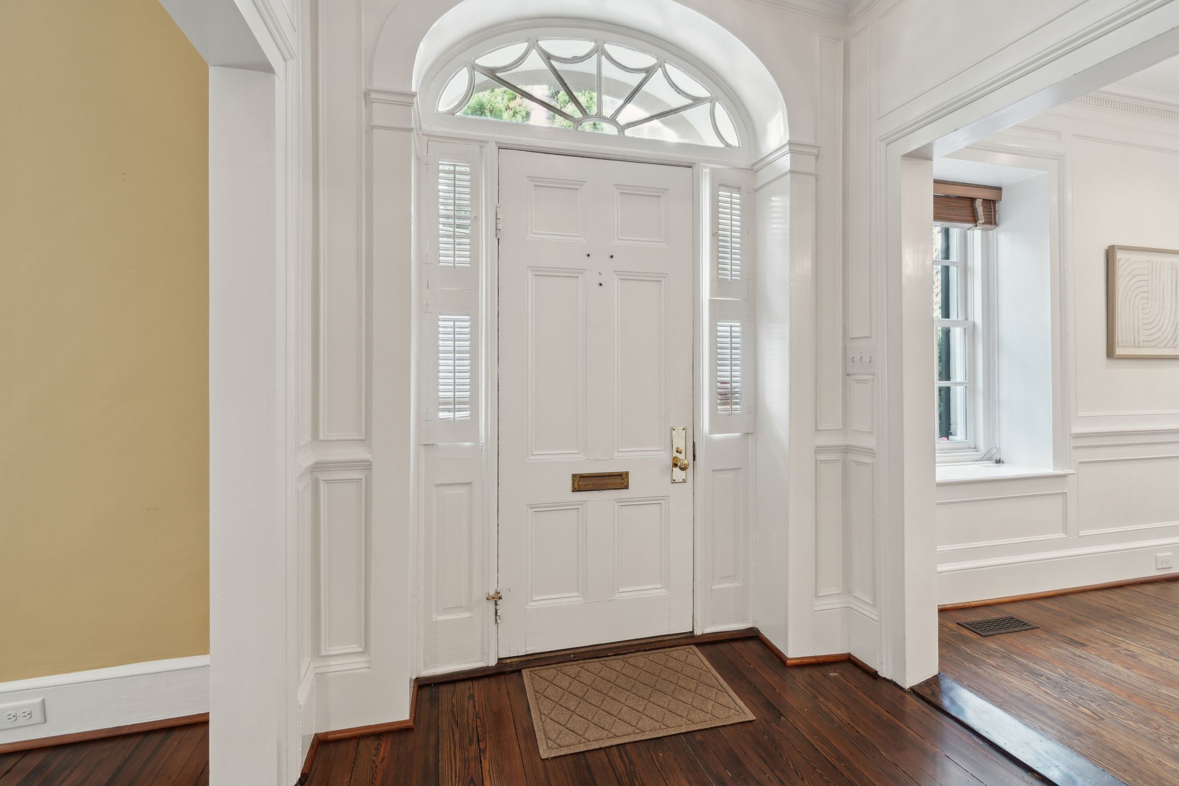 2 Bedons Alley