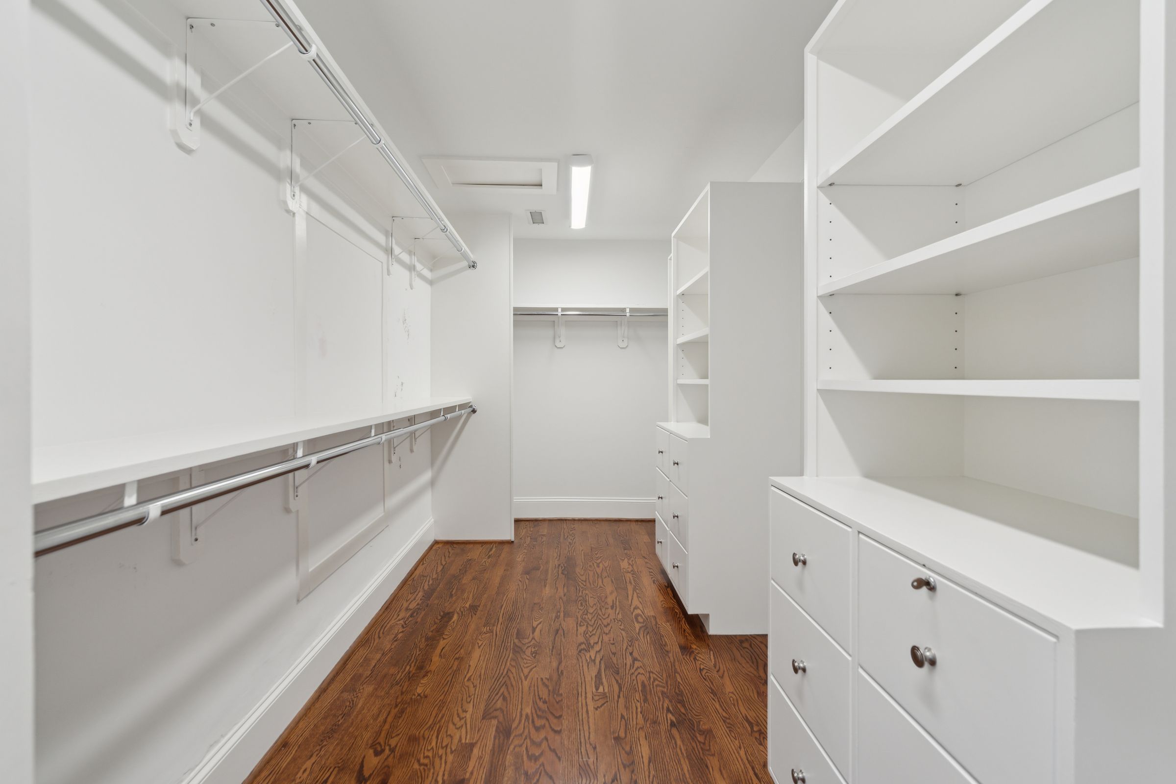2 Bedons Alley