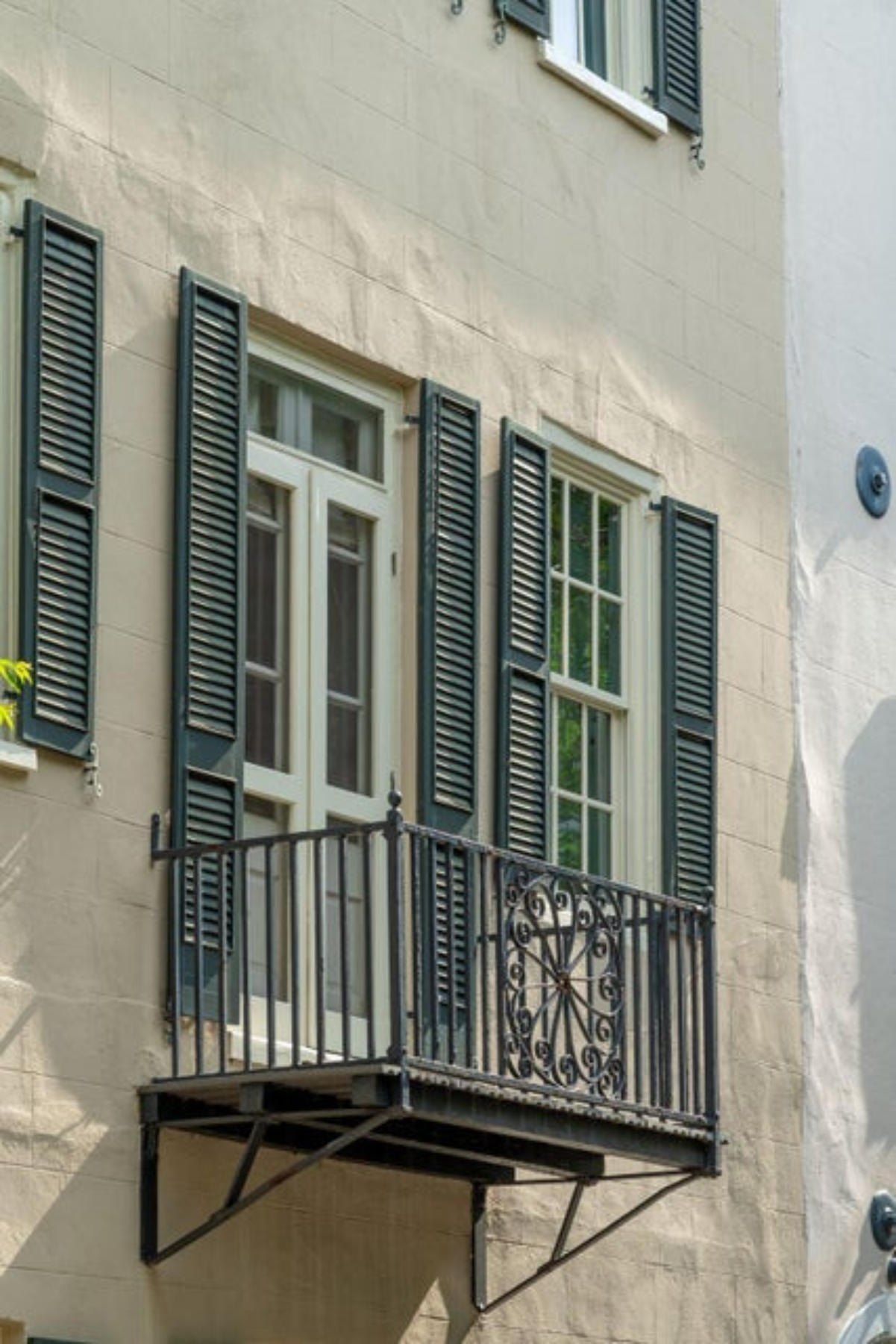 2 Bedons Alley