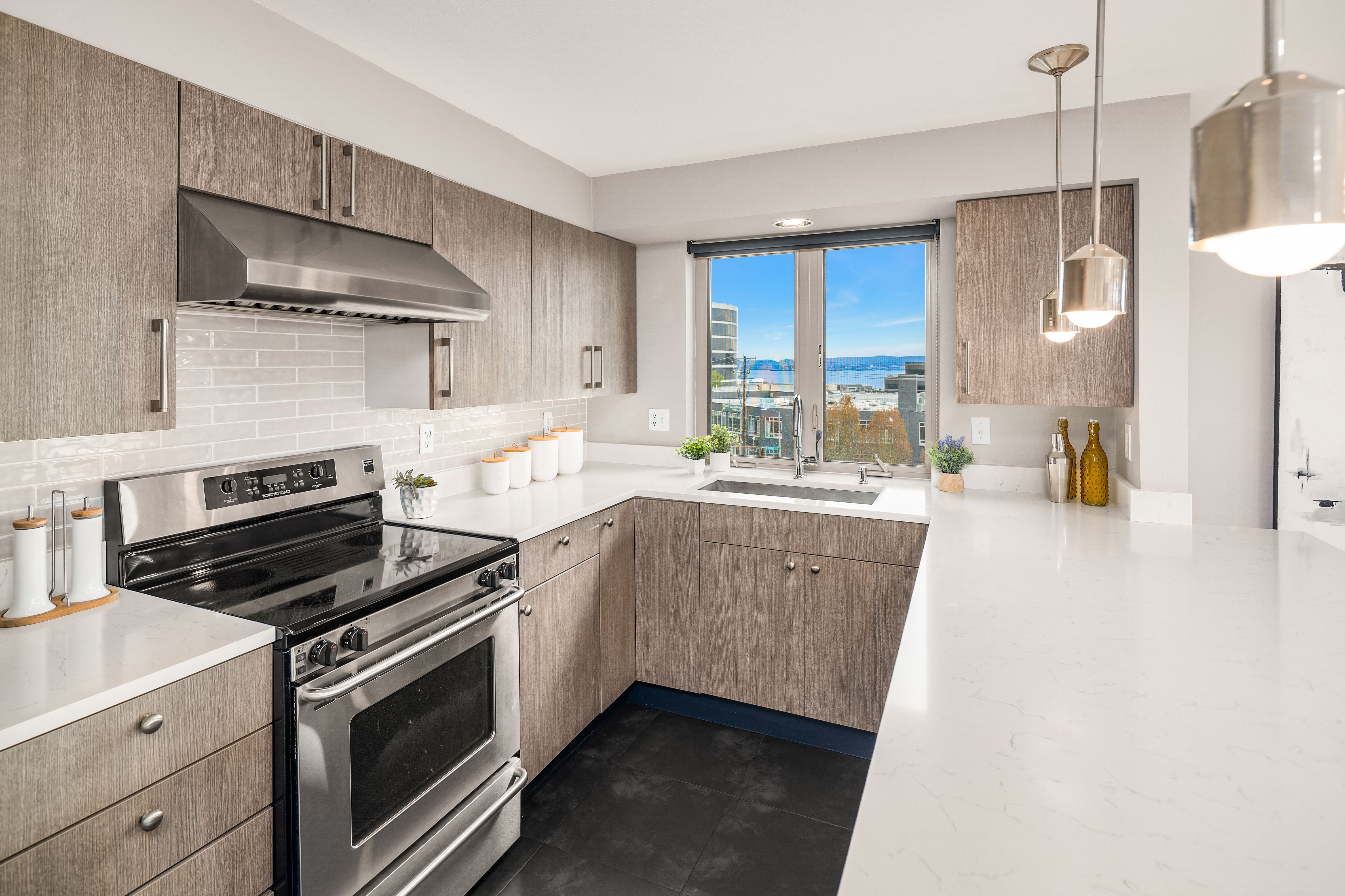 120 1st Ave W Unit #501 