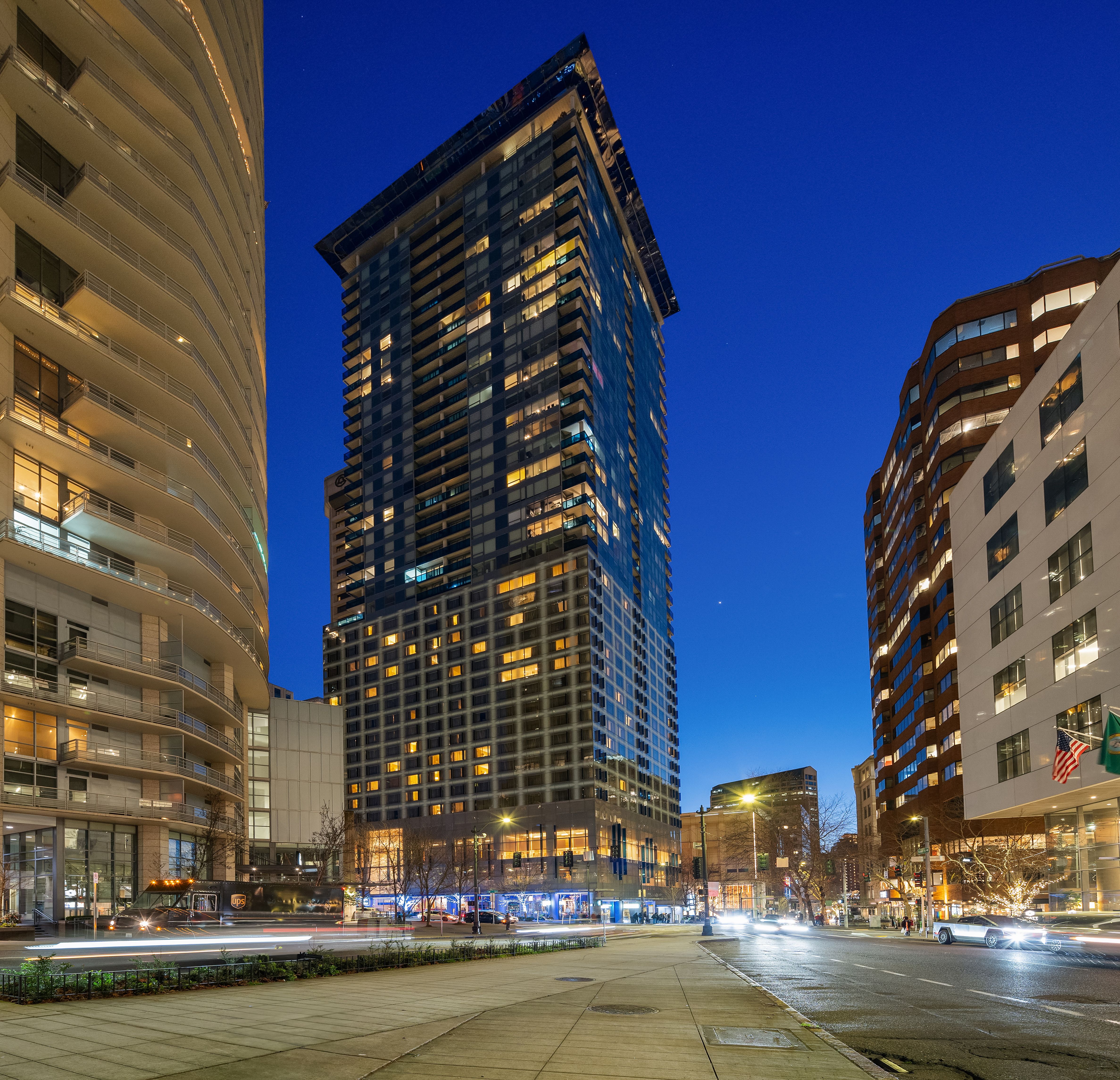 737 Olive Wy Unit #2910 