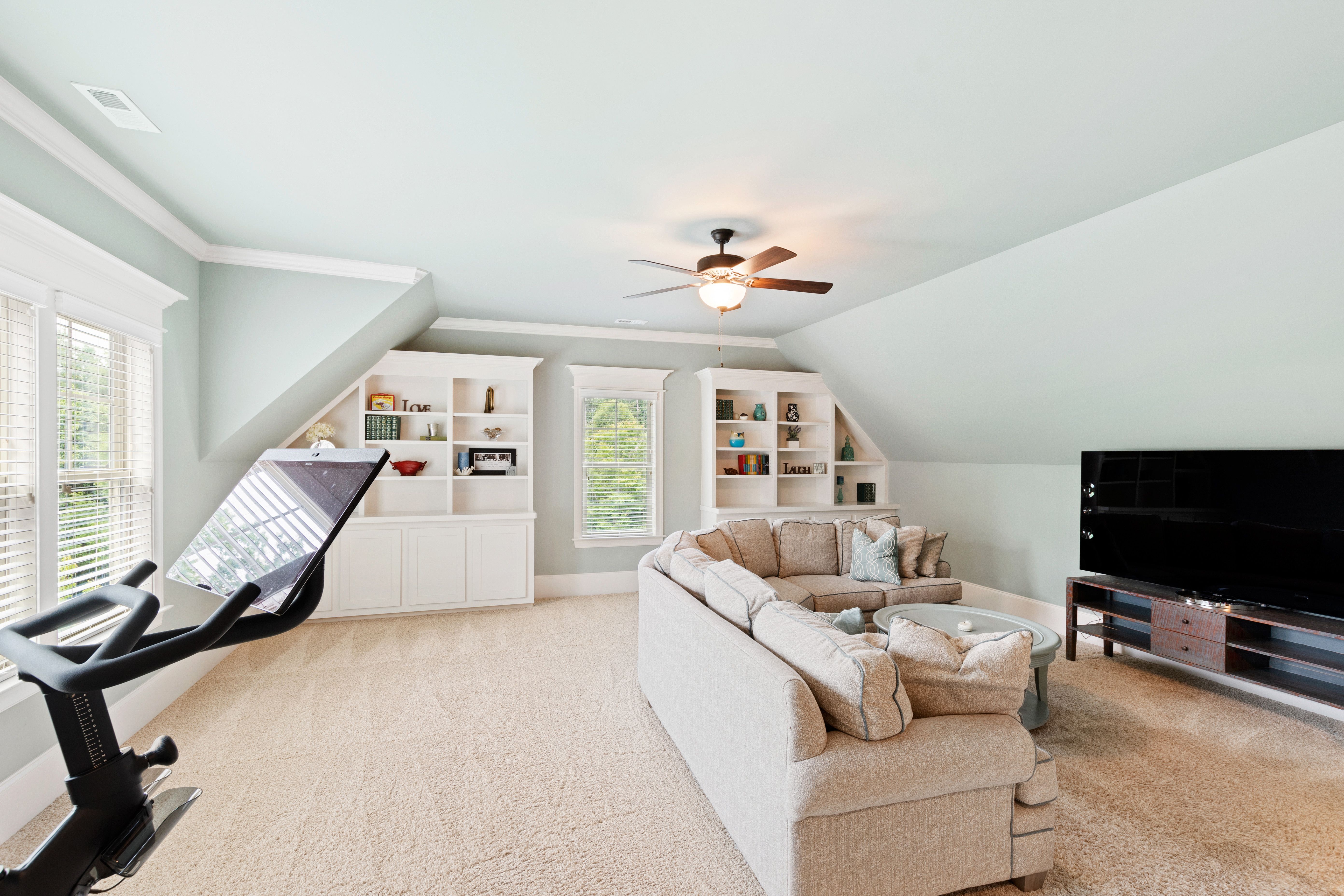 5712 Jacobs Drive 