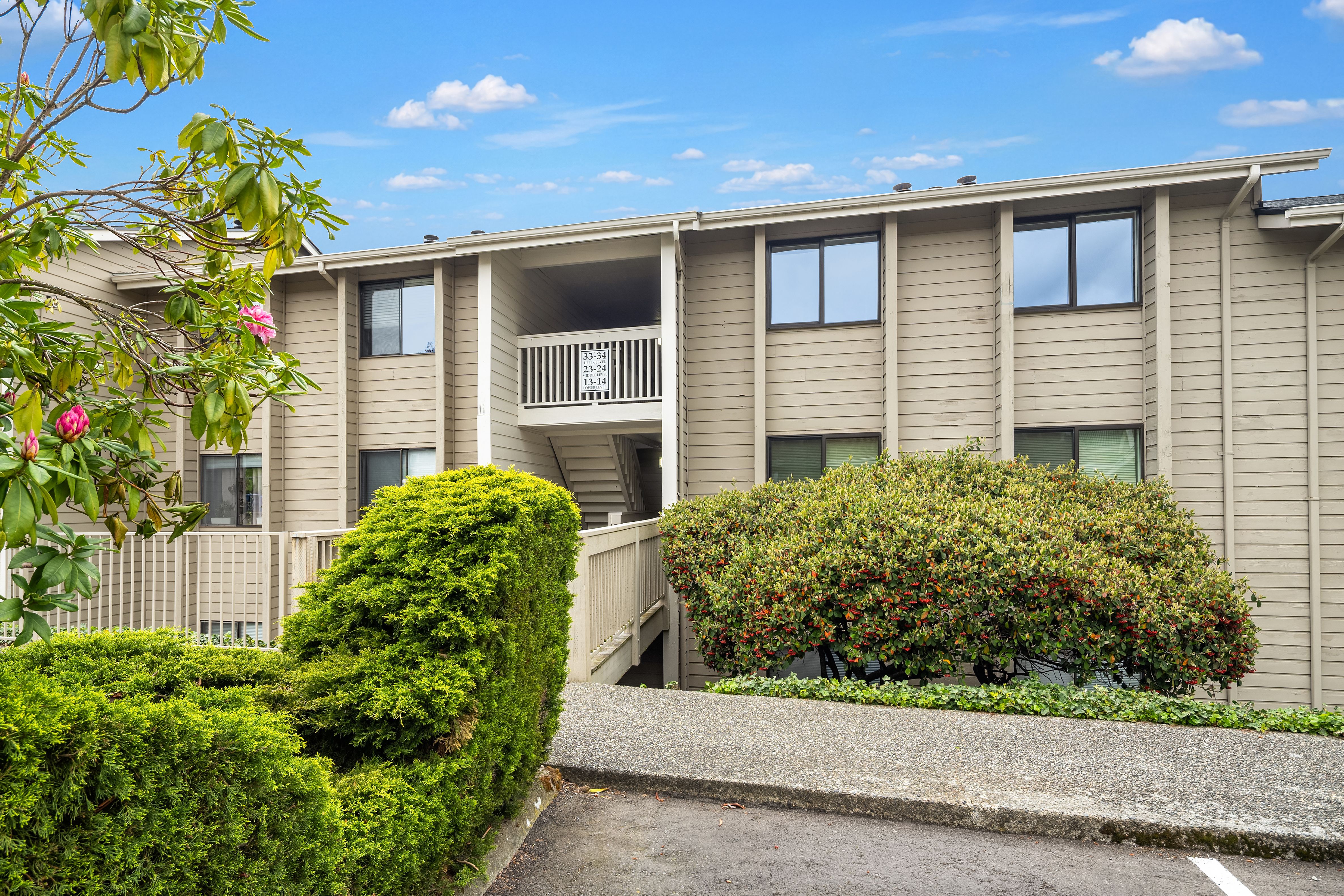 1319 S Puget Dr Unit #D34 