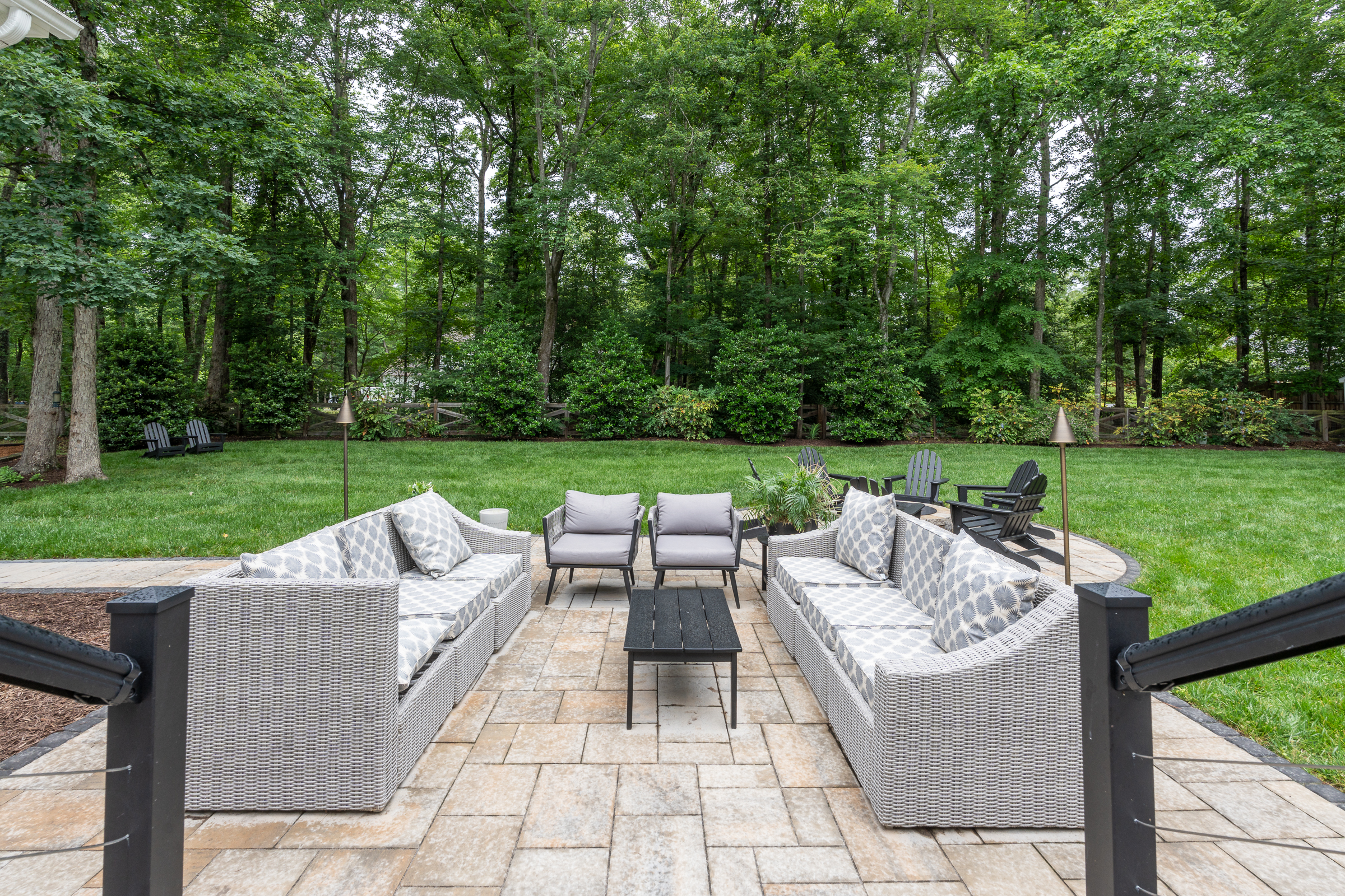 105 North Erlwood Court 