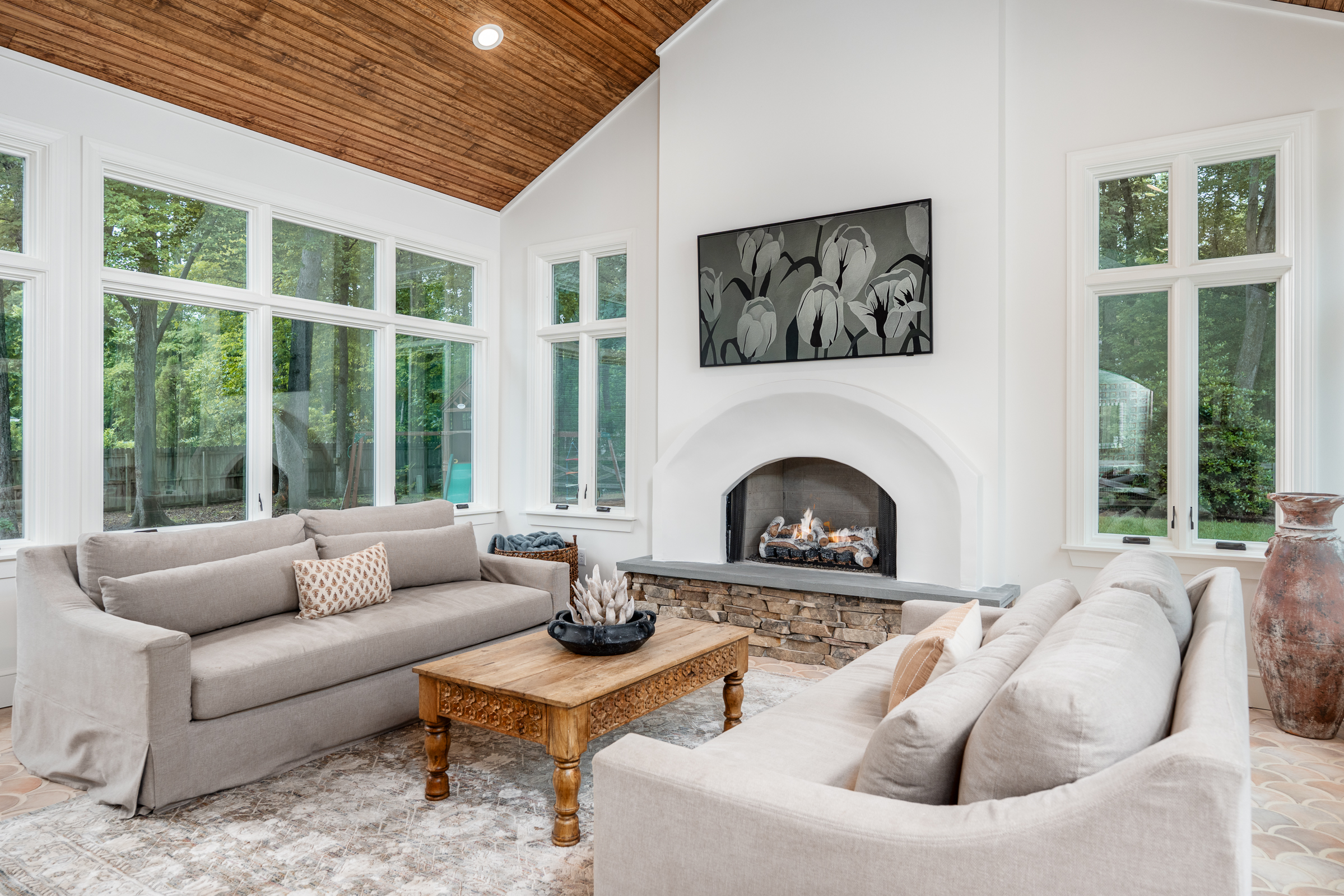 105 North Erlwood Court 