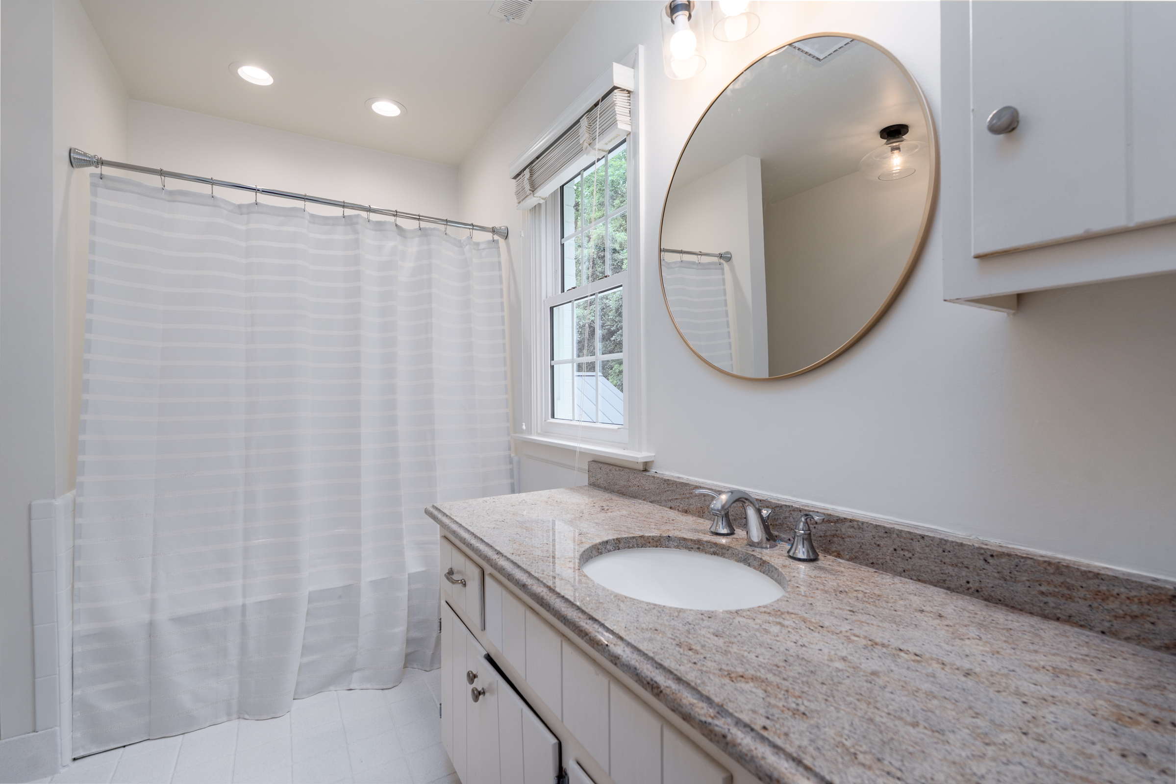 105 North Erlwood Court 