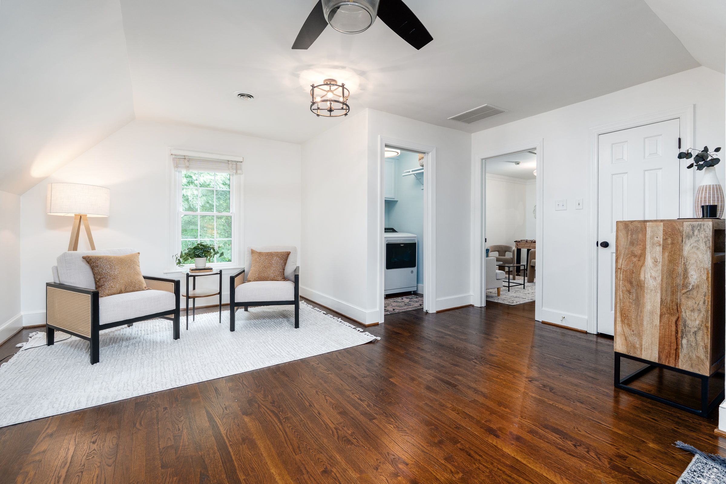 105 North Erlwood Court 