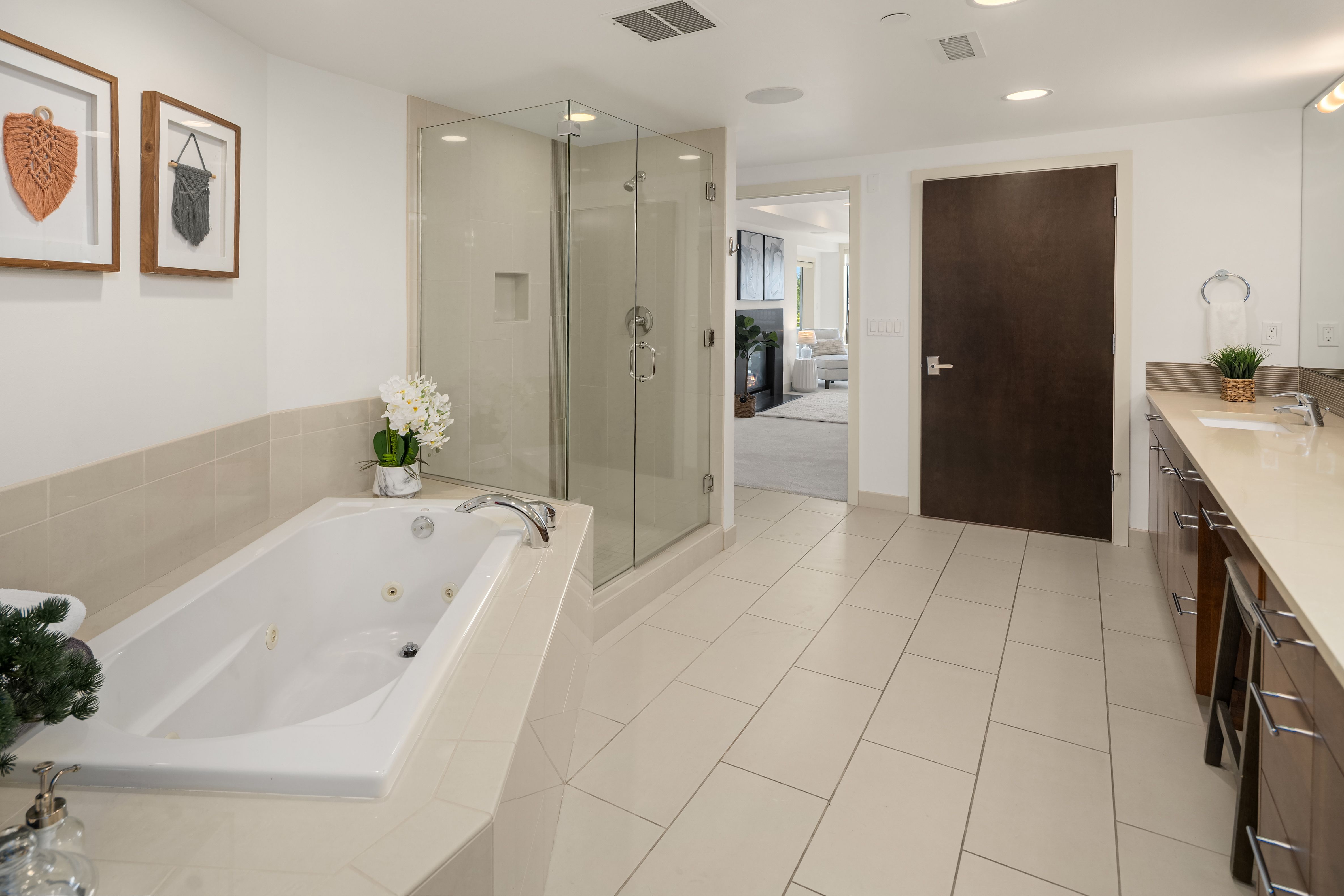 9123 NE Juanita Dr Unit #205 