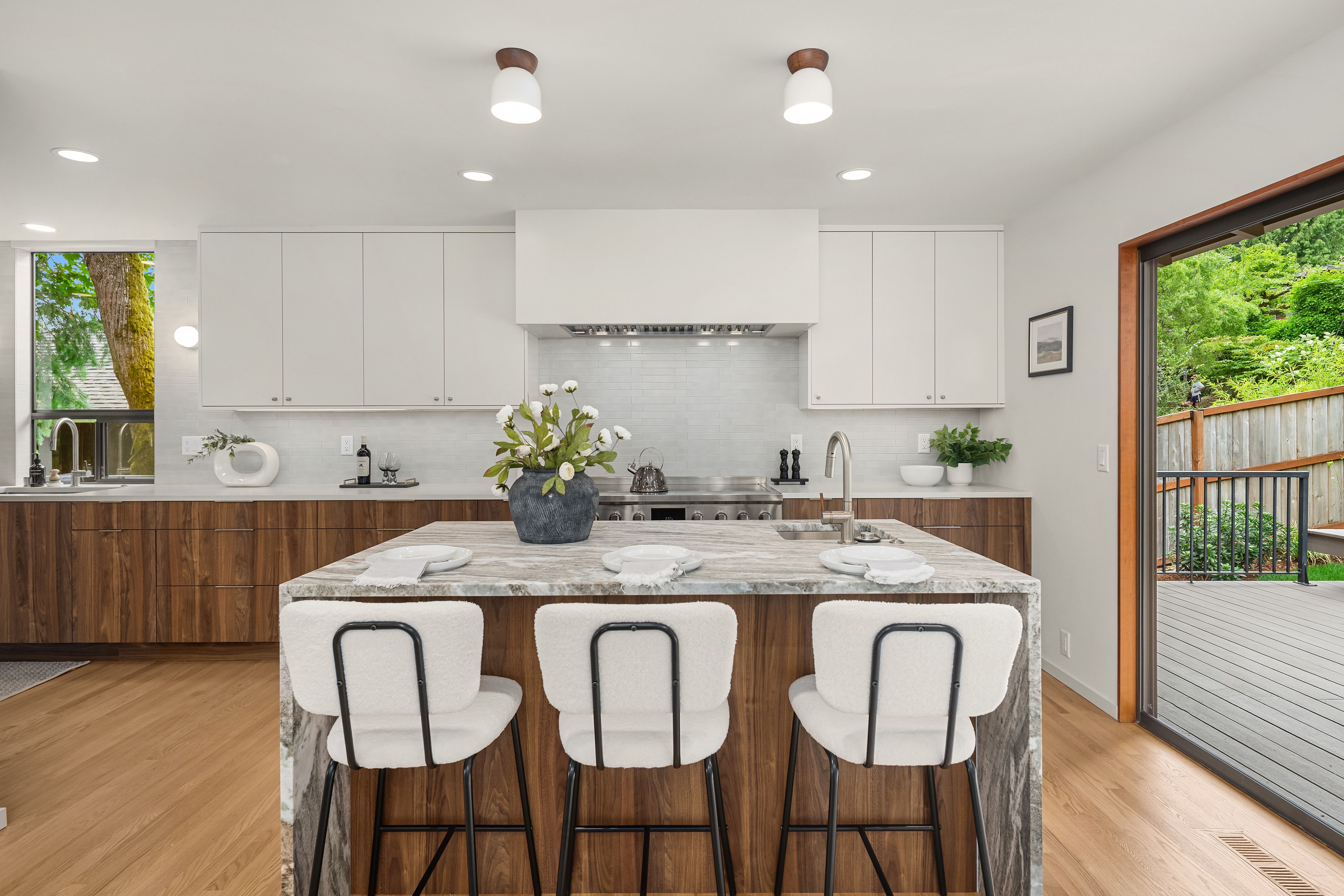 6750 W Mercer Wy 