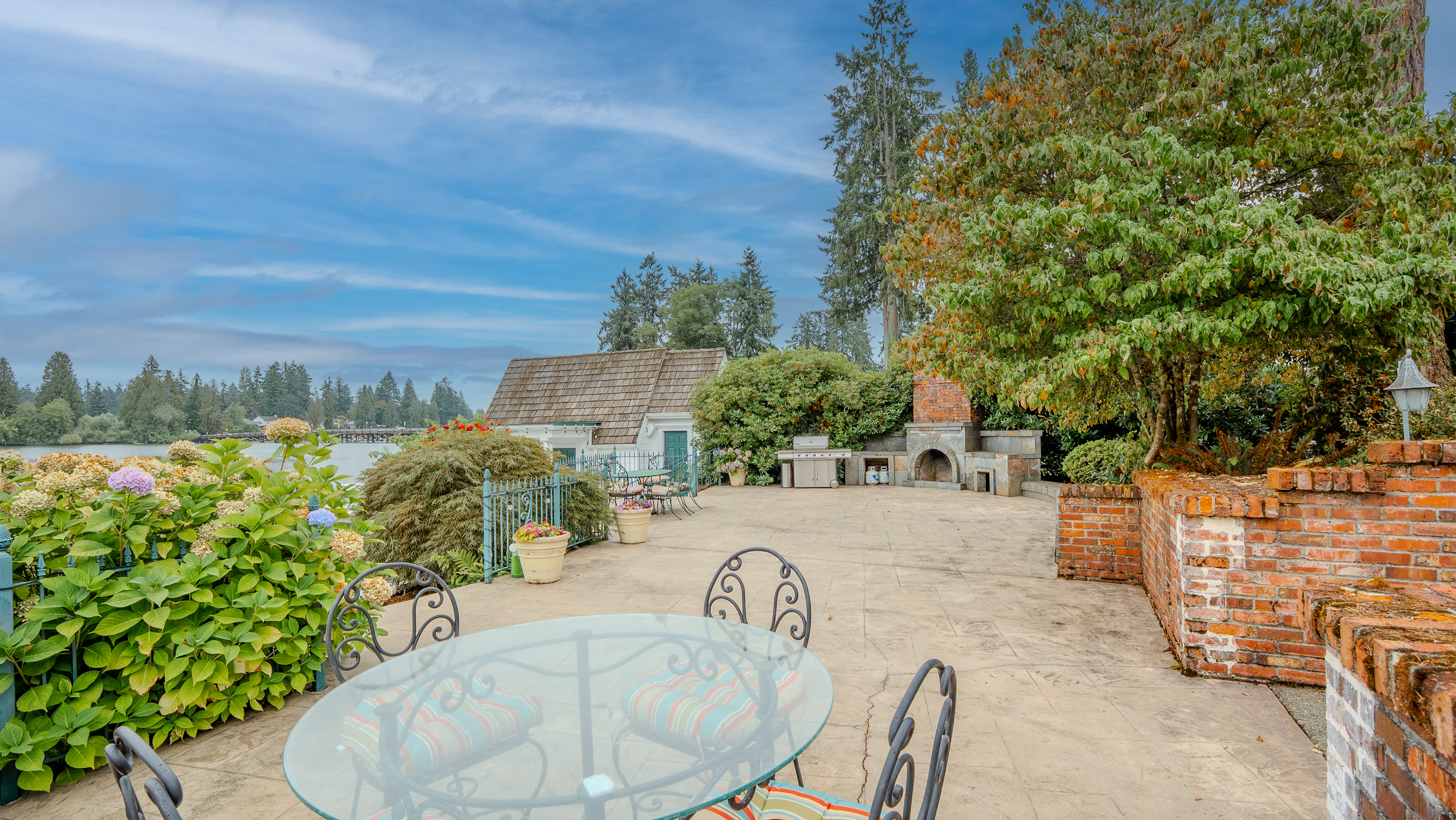 10007 Lake Steilacoom Dr SW 