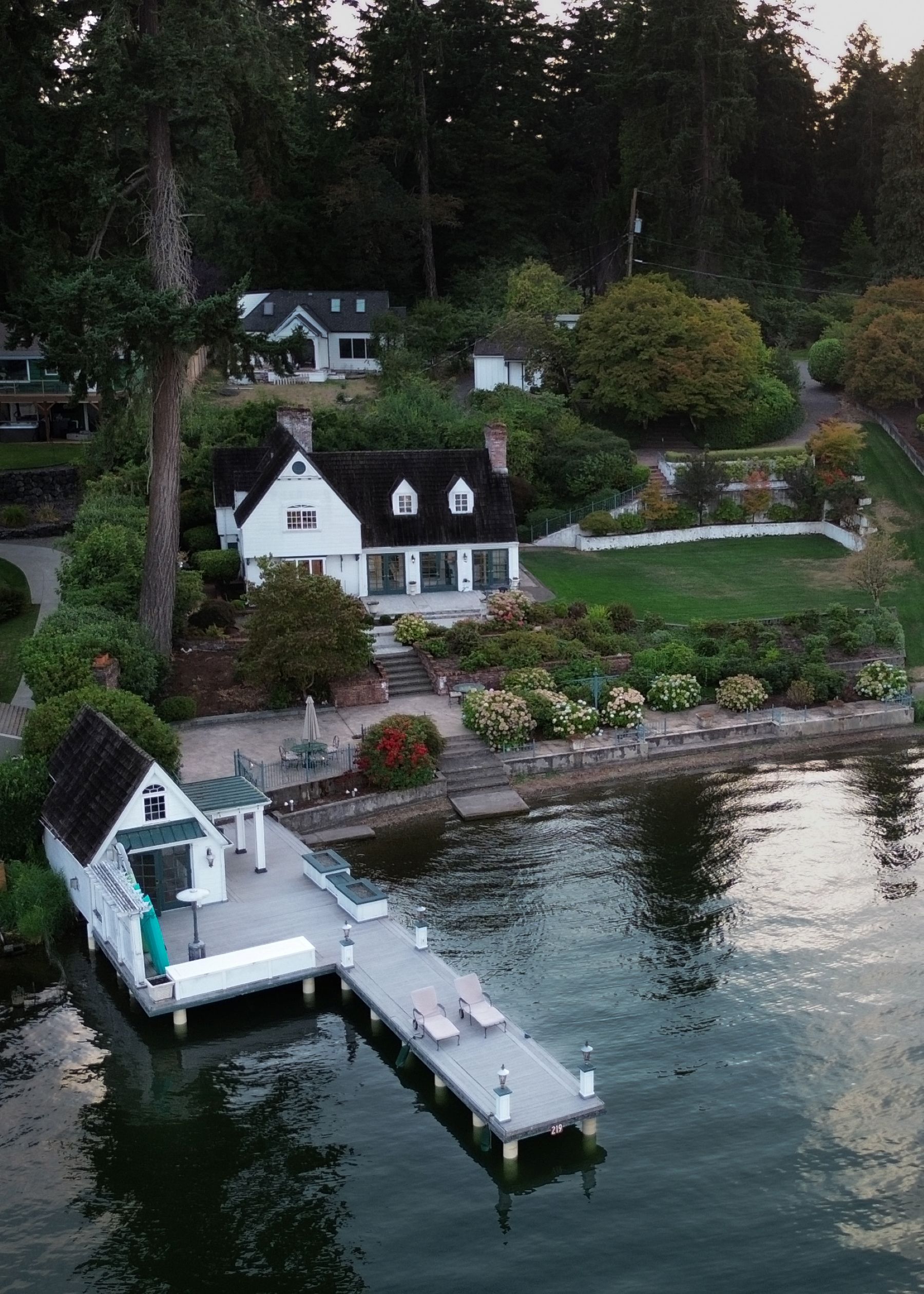 10007 Lake Steilacoom Dr SW 