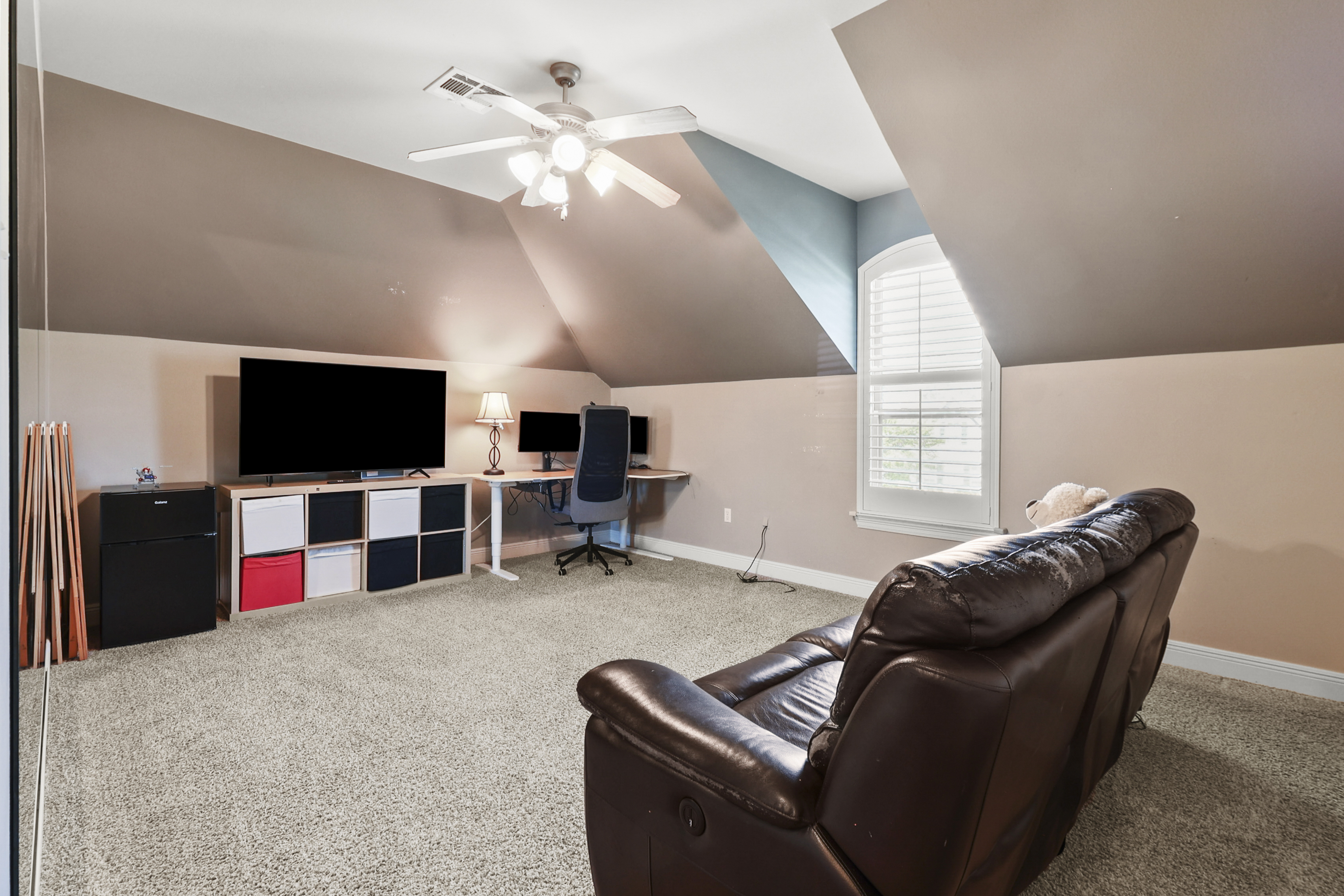 323 Sandalwood Drive 