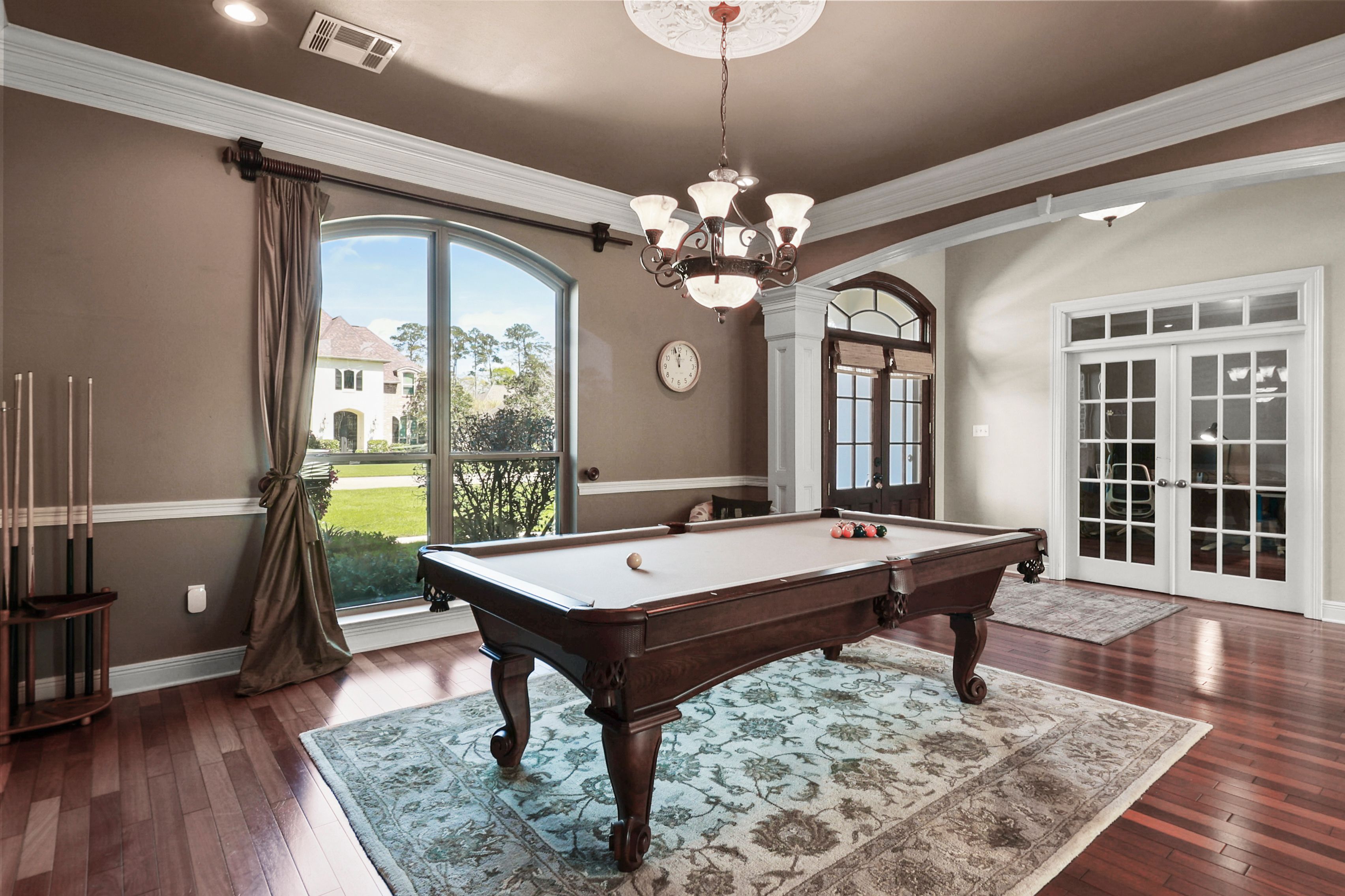 323 Sandalwood Drive 