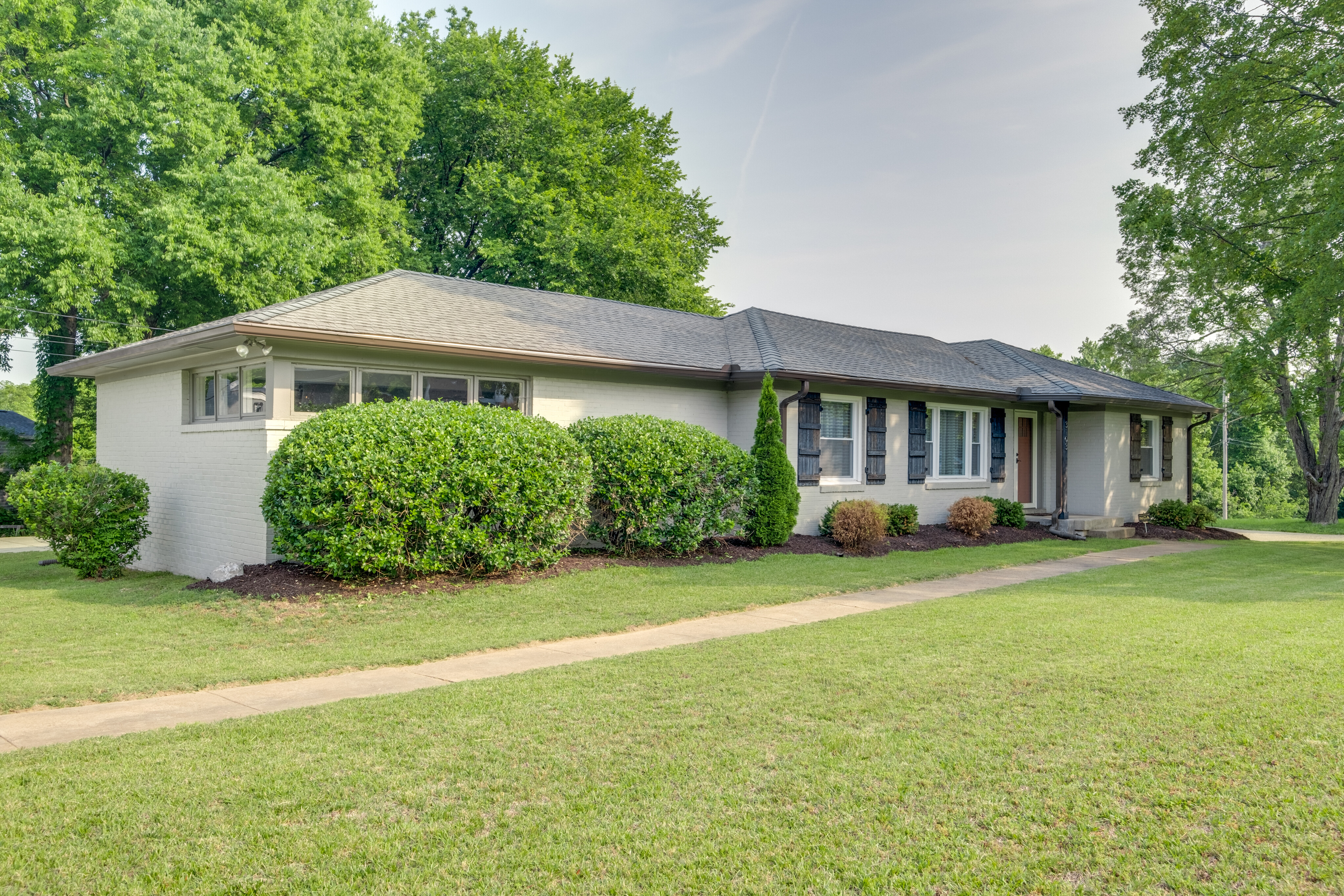 3103 Southlake Drive 