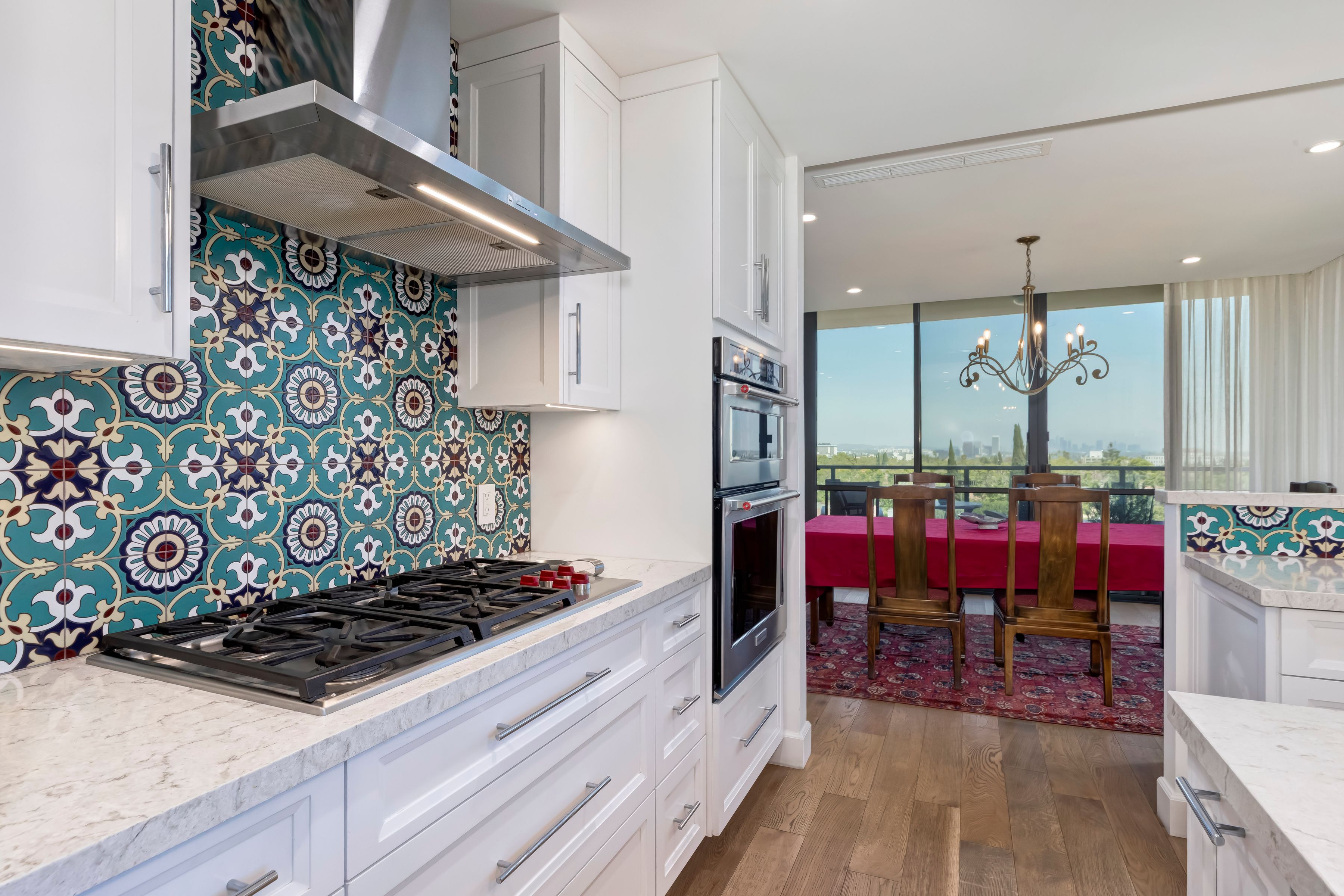 211 South Spalding Drive 403S