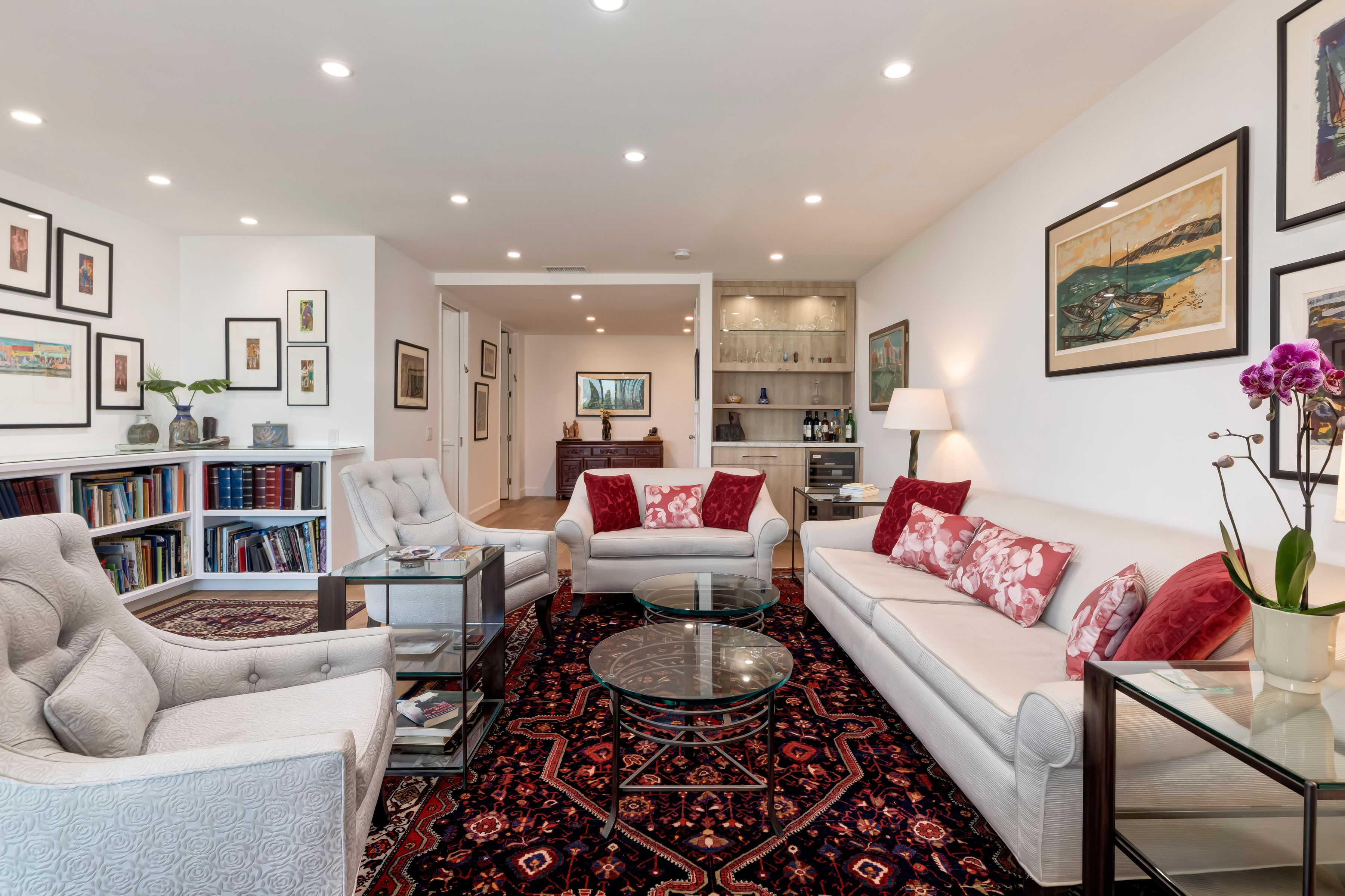 211 South Spalding Drive 403S