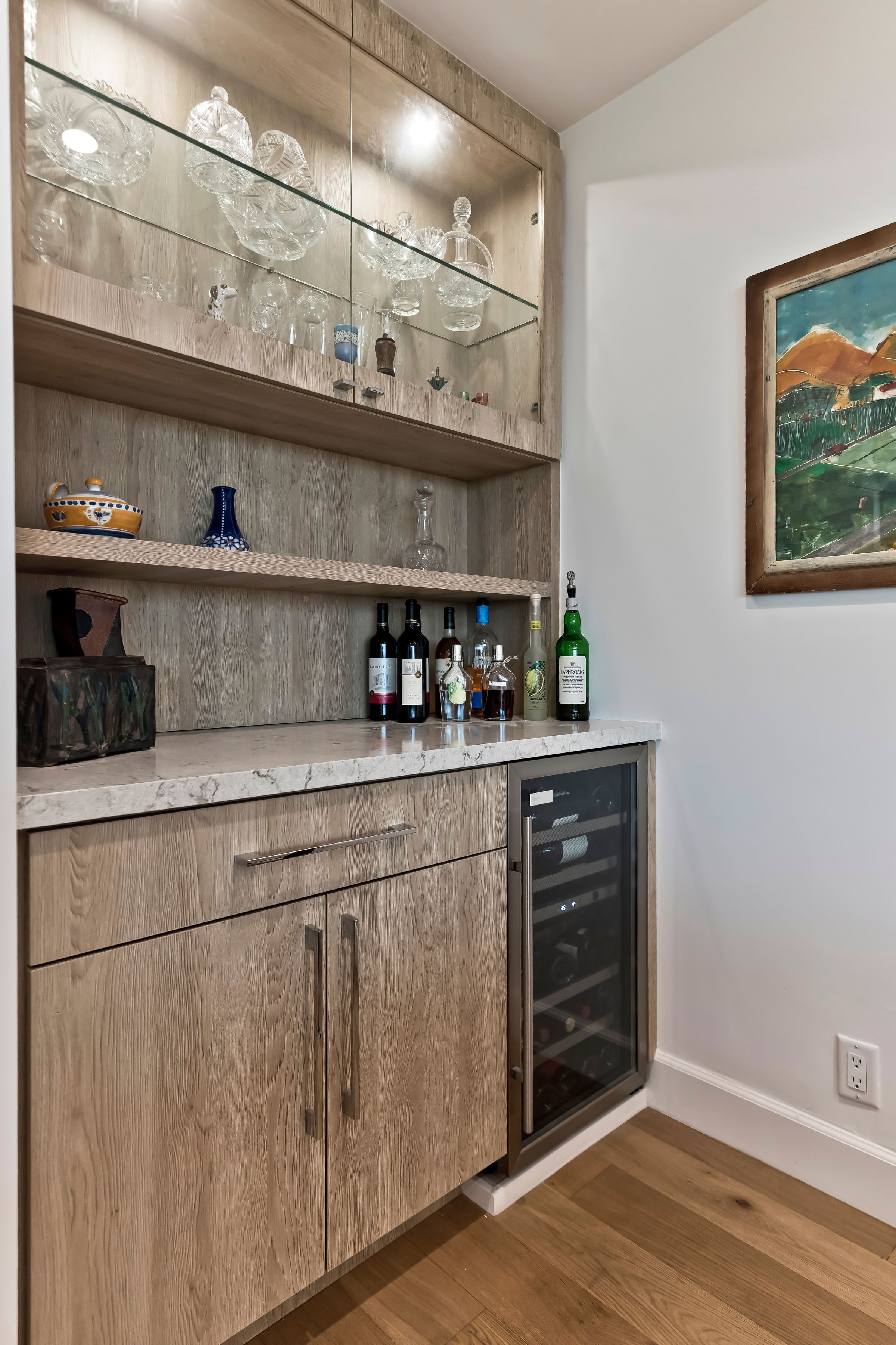 211 South Spalding Drive 403S