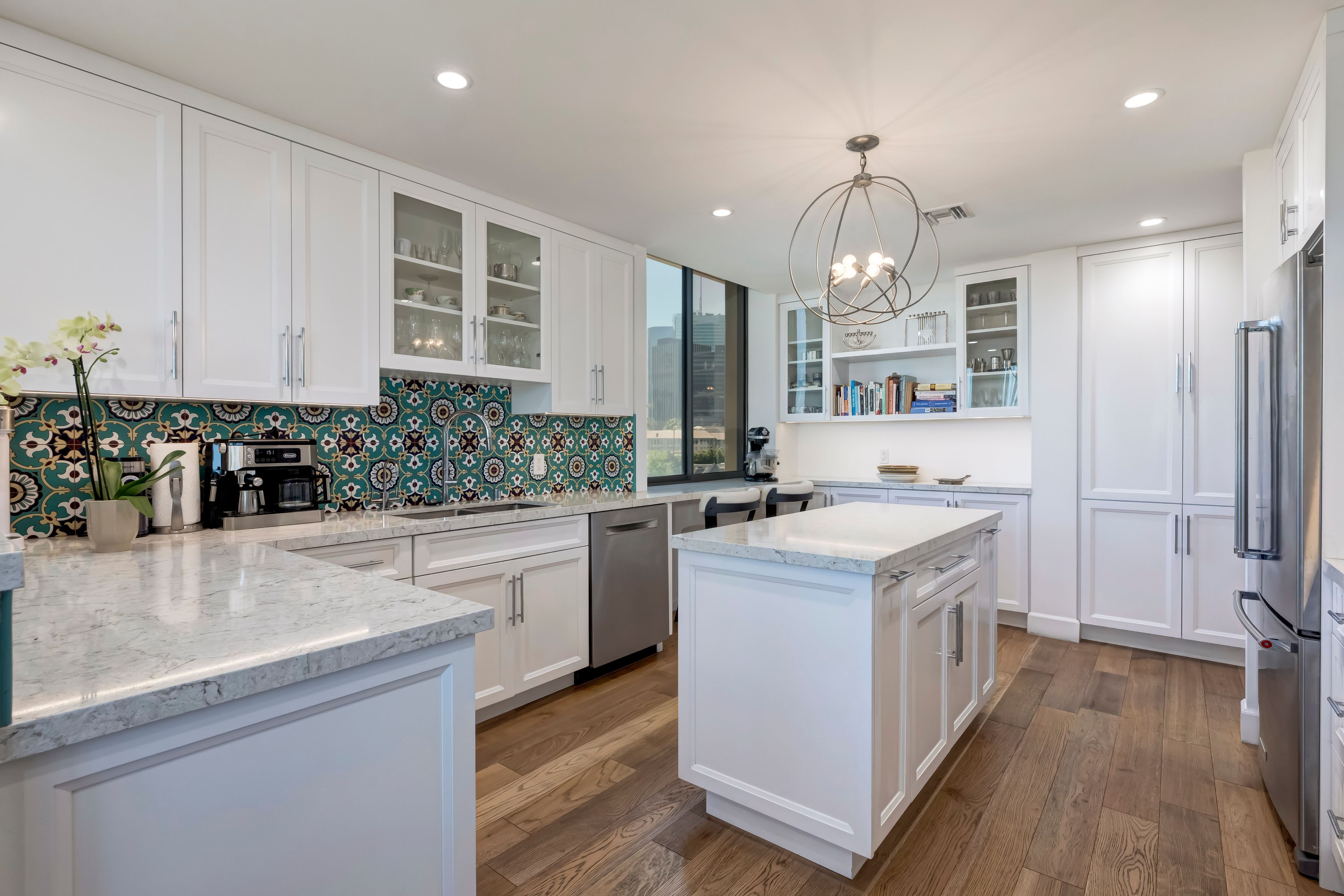 211 South Spalding Drive 403S