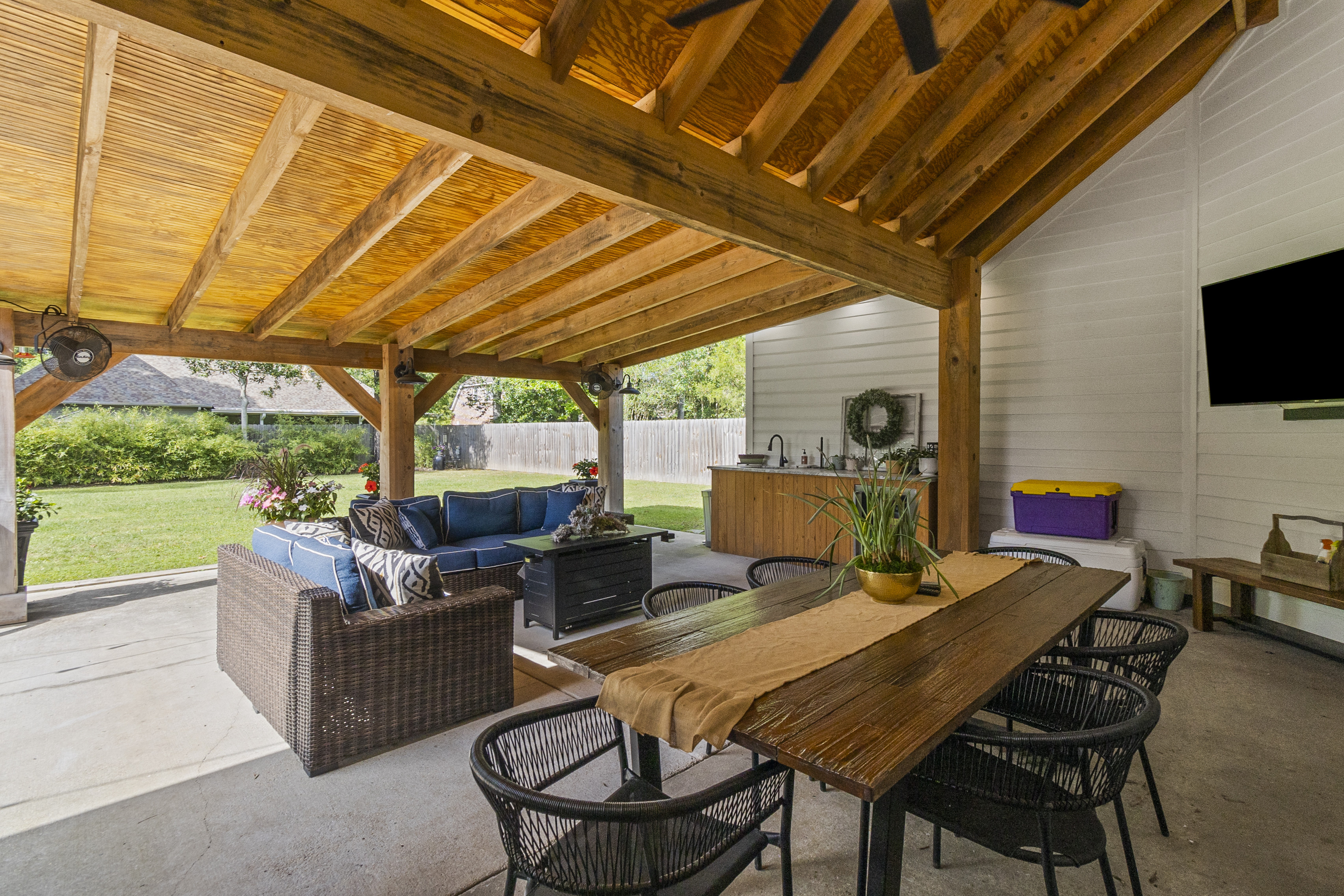 648 Avenue De Bellevue 