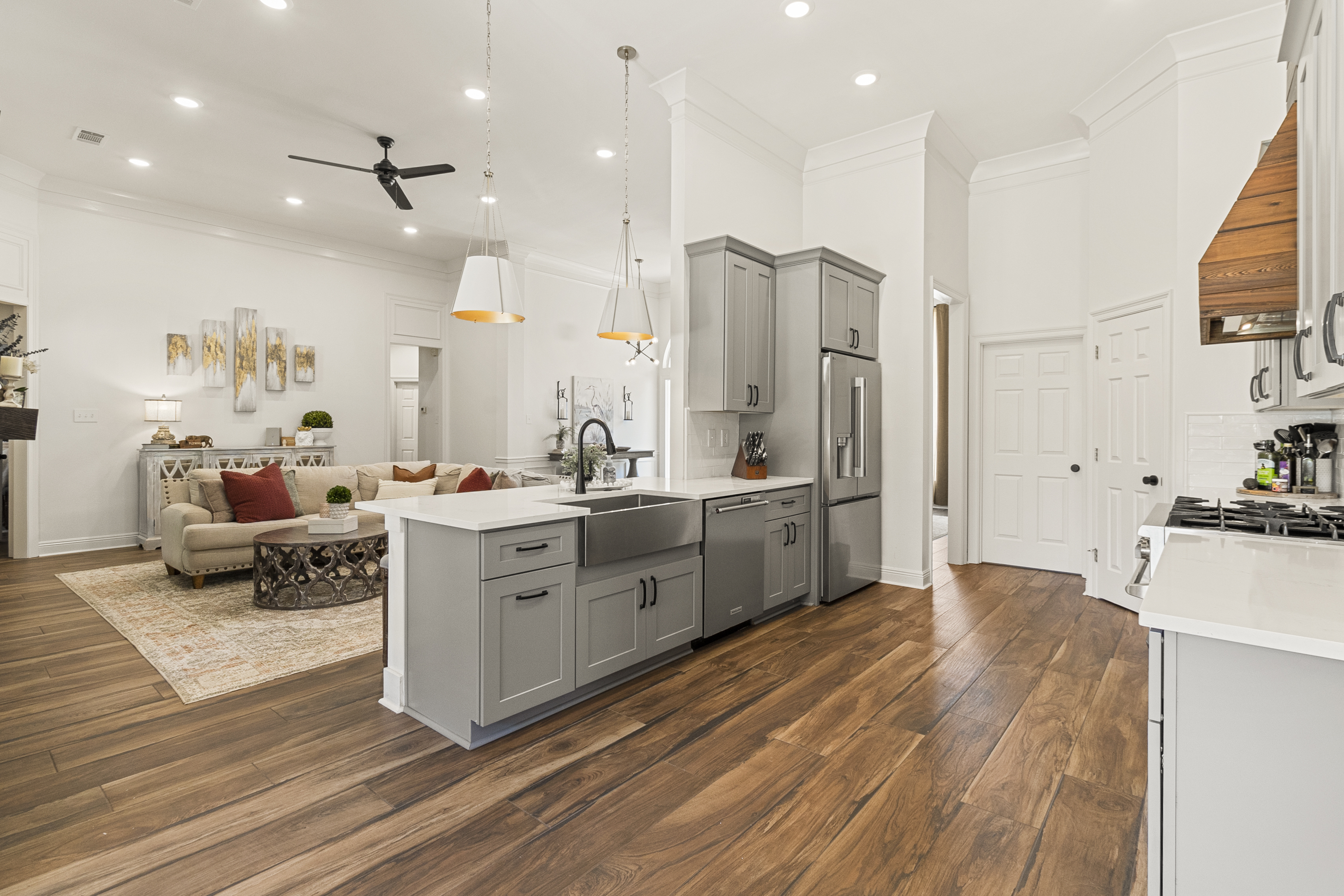 648 Avenue De Bellevue 