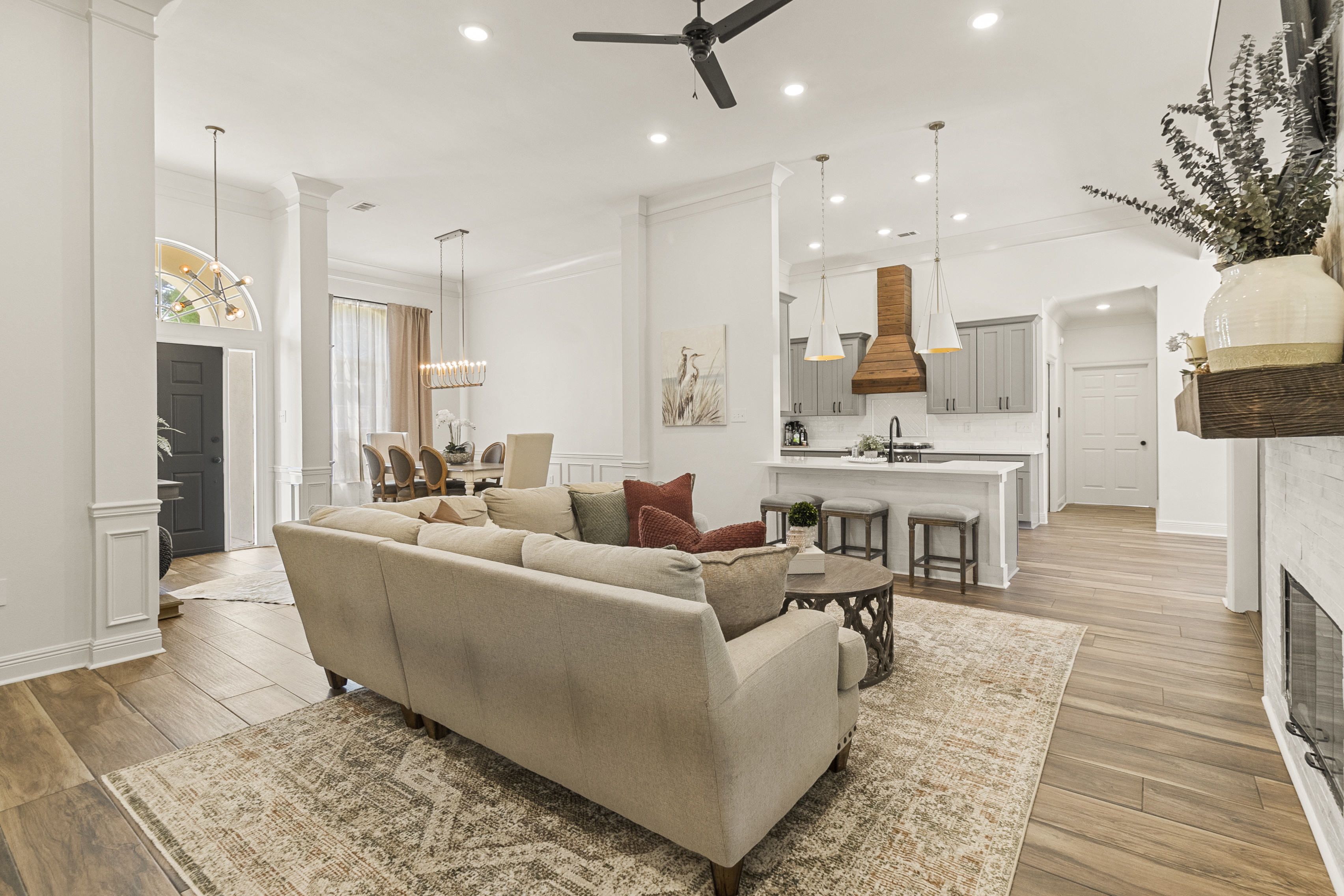 648 Avenue De Bellevue 