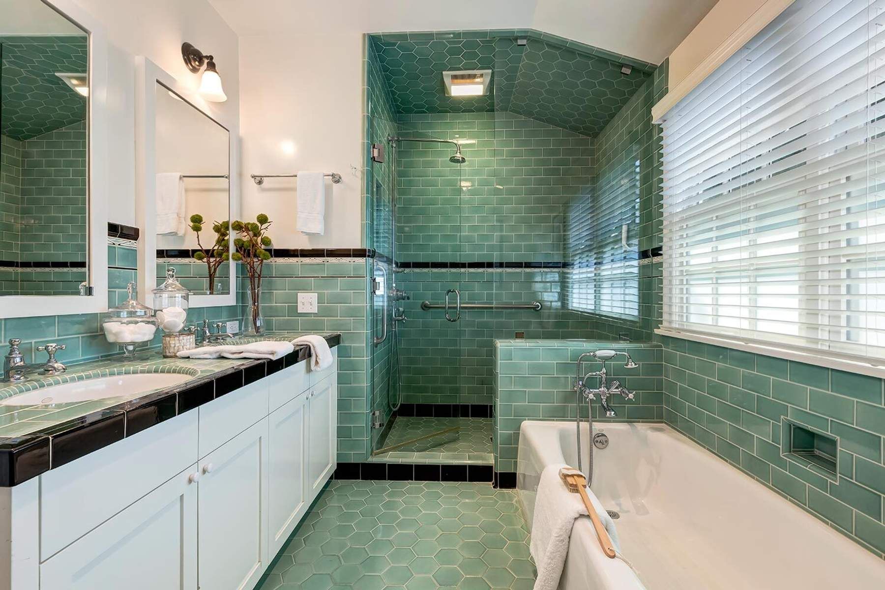 459 South Bentley Avenue