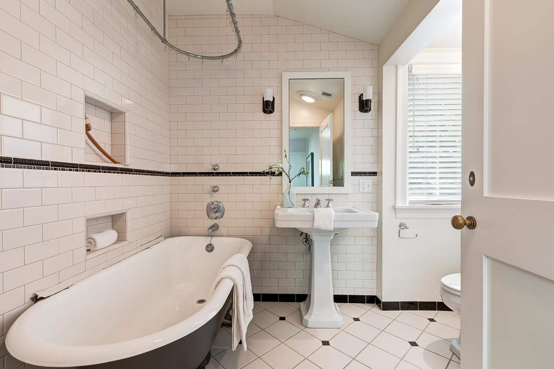 459 South Bentley Avenue