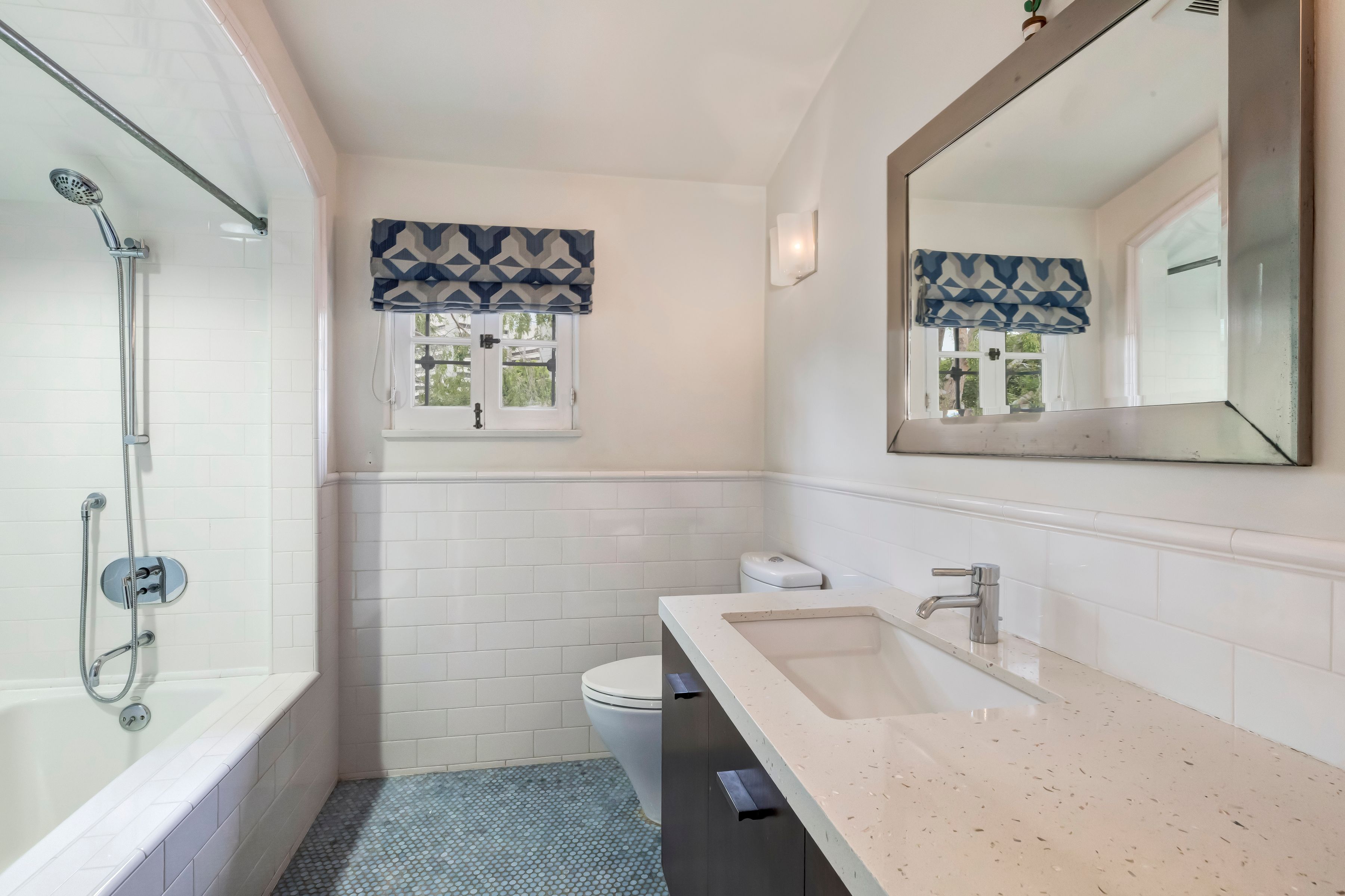 10778 Weyburn Avenue