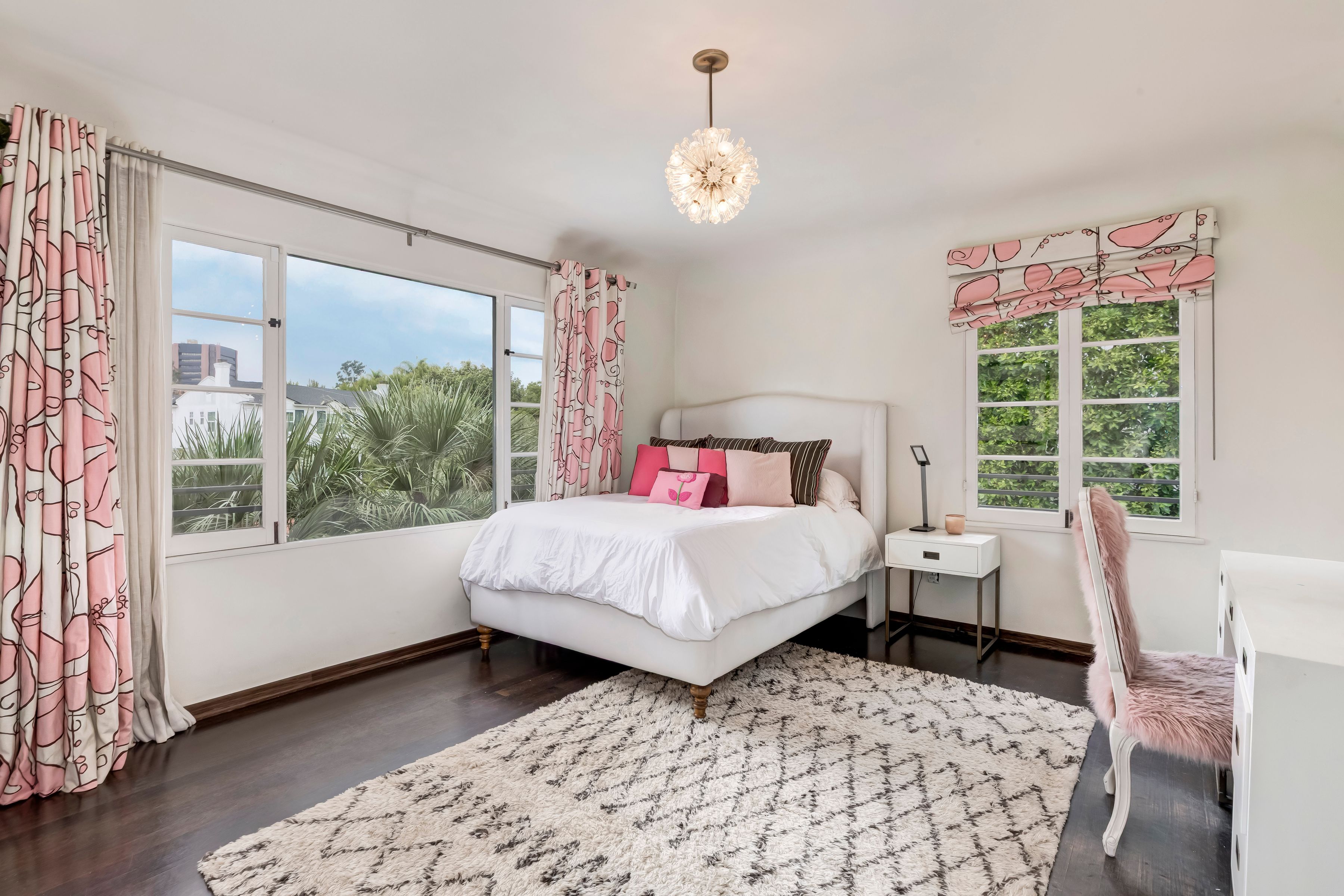 10778 Weyburn Avenue