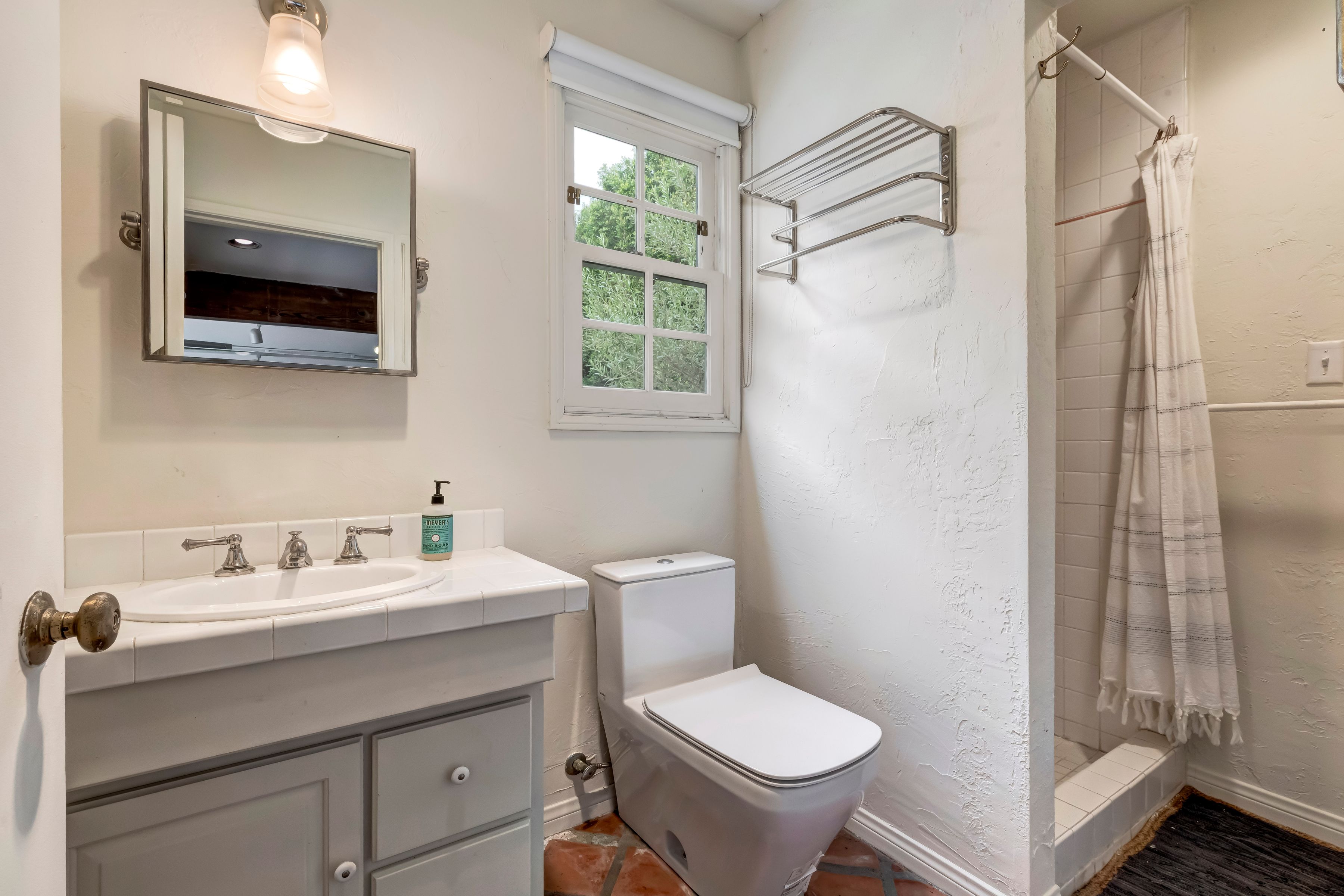 10778 Weyburn Avenue