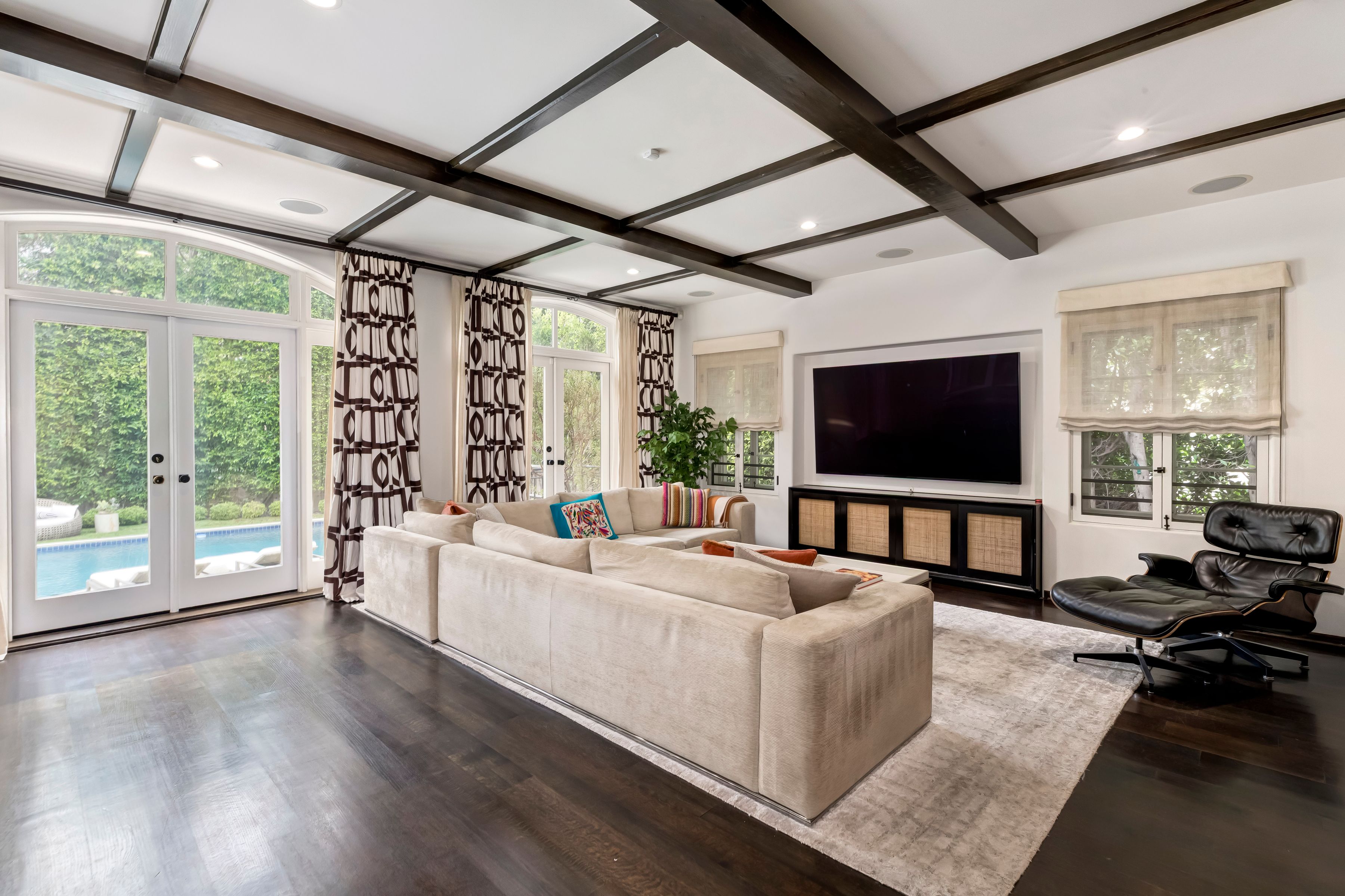 10778 Weyburn Avenue