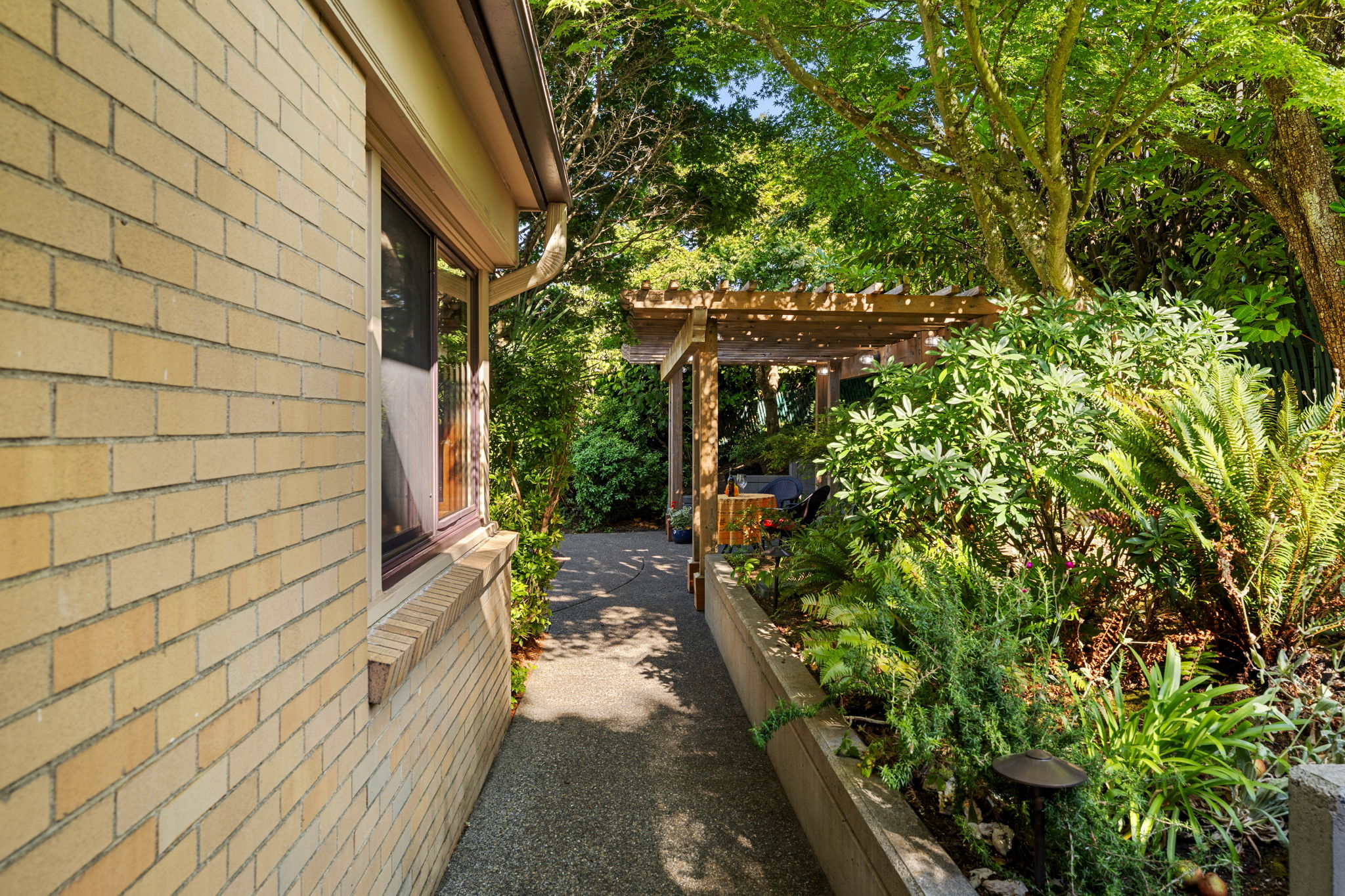 1224 N Tacoma Ave 