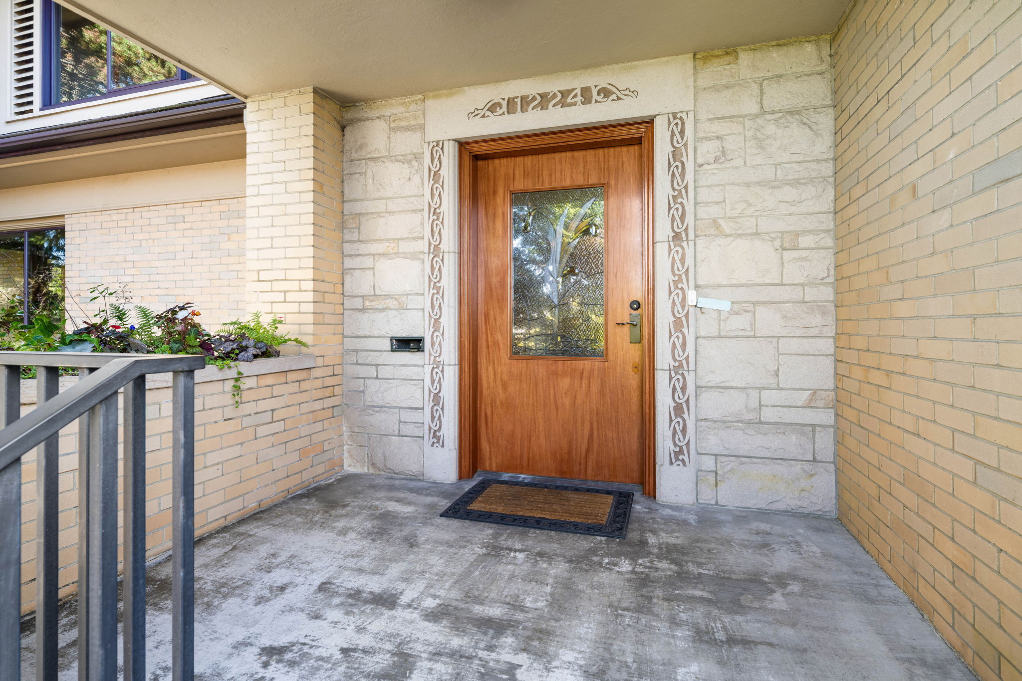 1224 N Tacoma Ave 