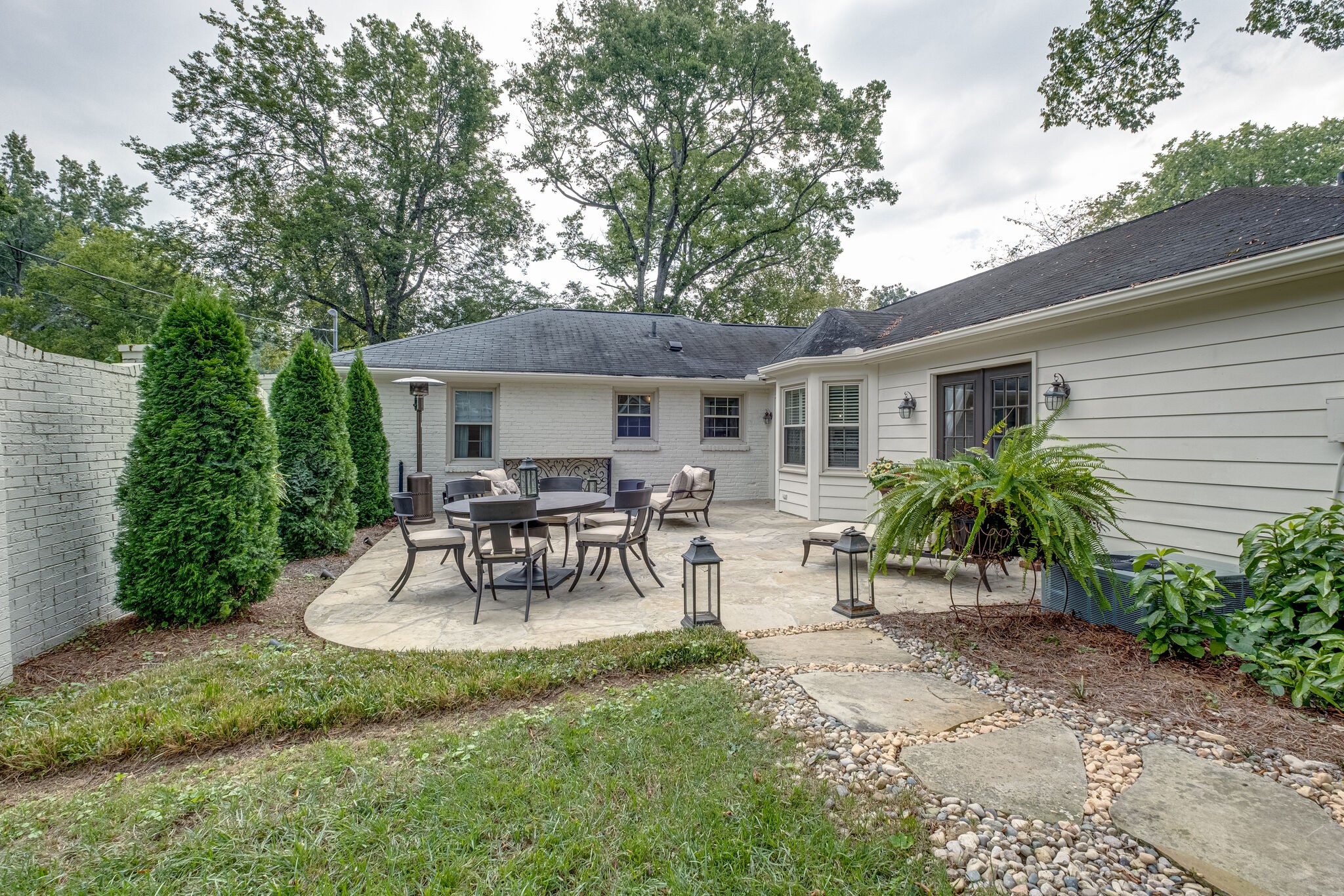 1219 Nichol Lane 