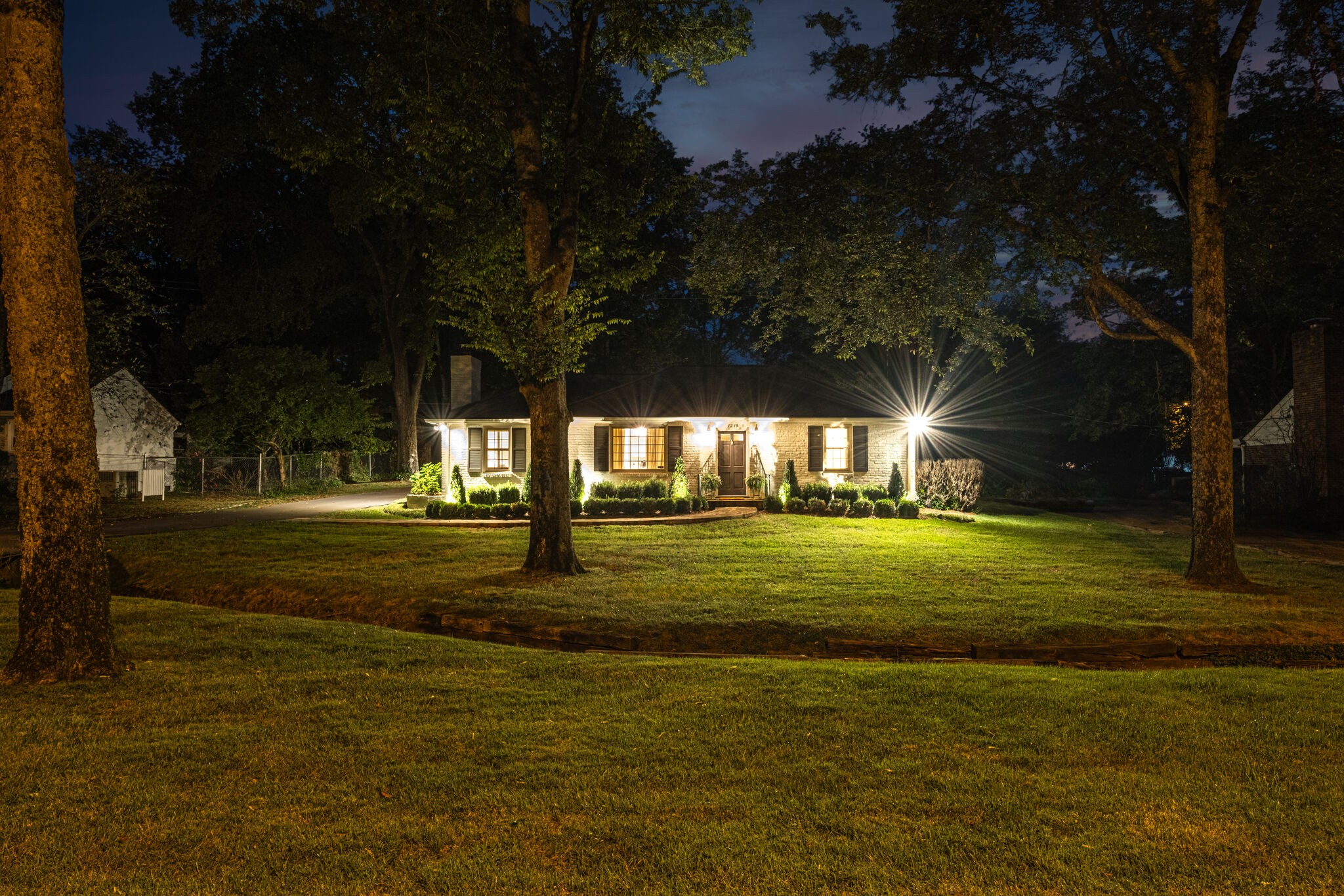 1219 Nichol Lane 