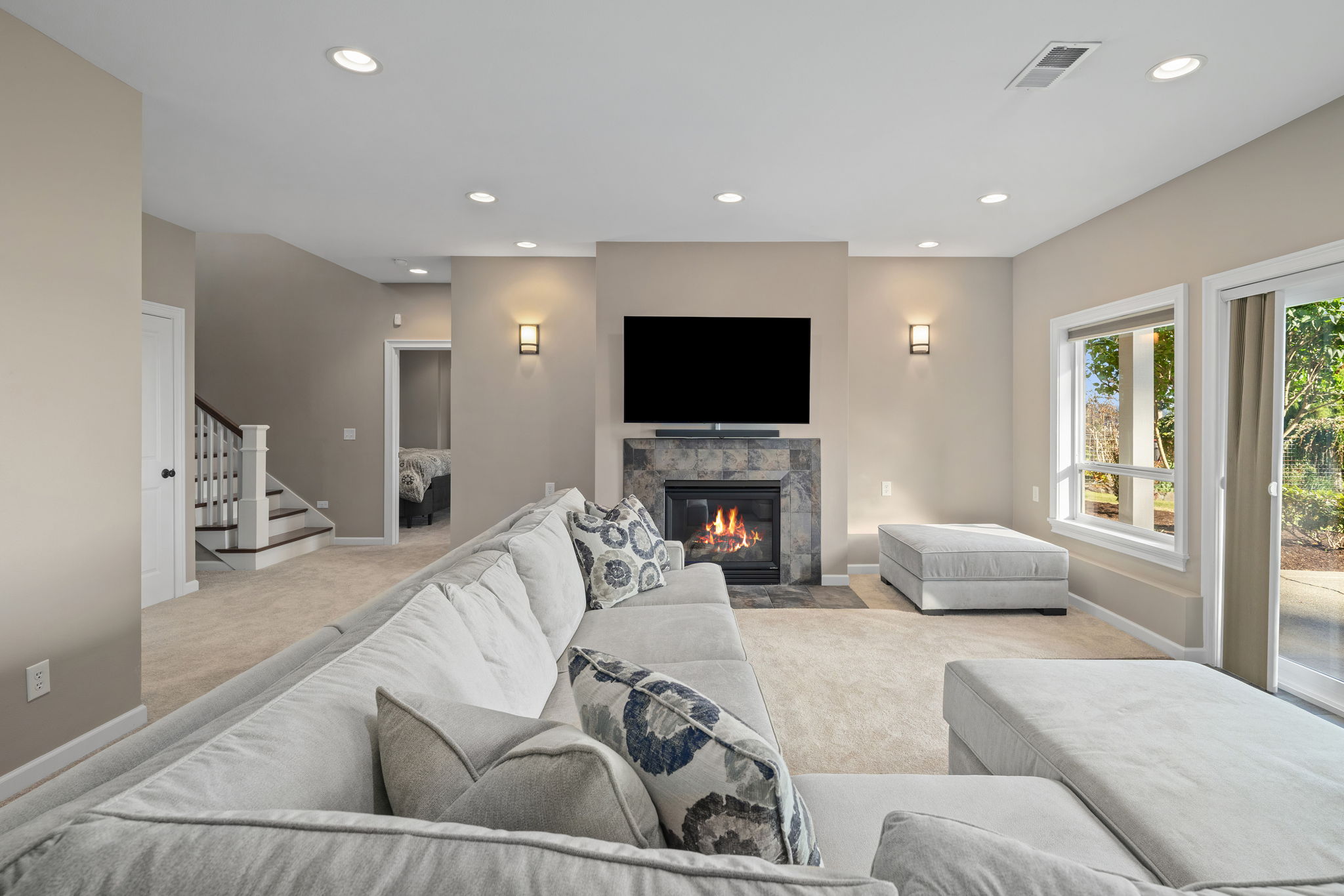 10506 122nd St NW 
