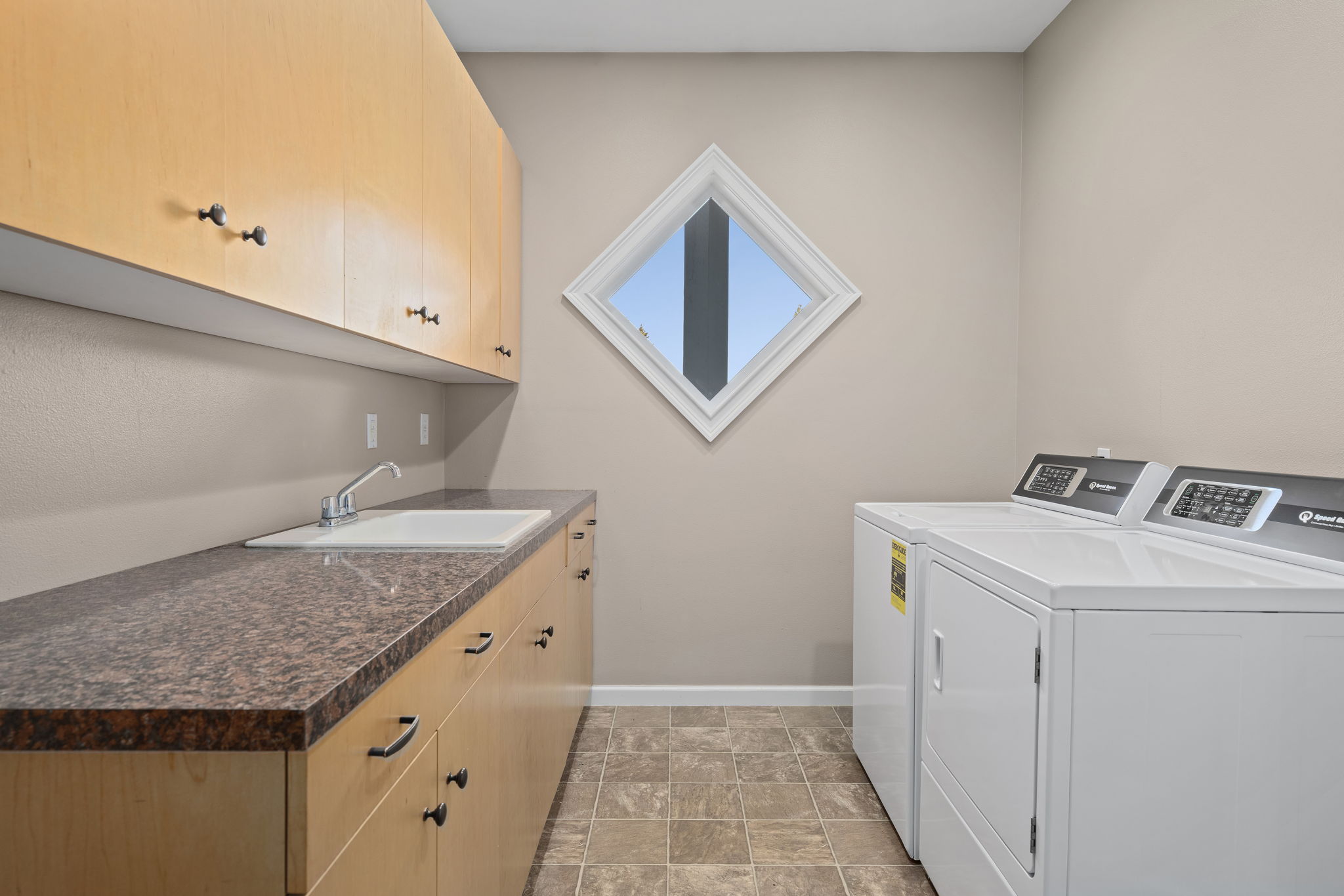 10506 122nd St NW 