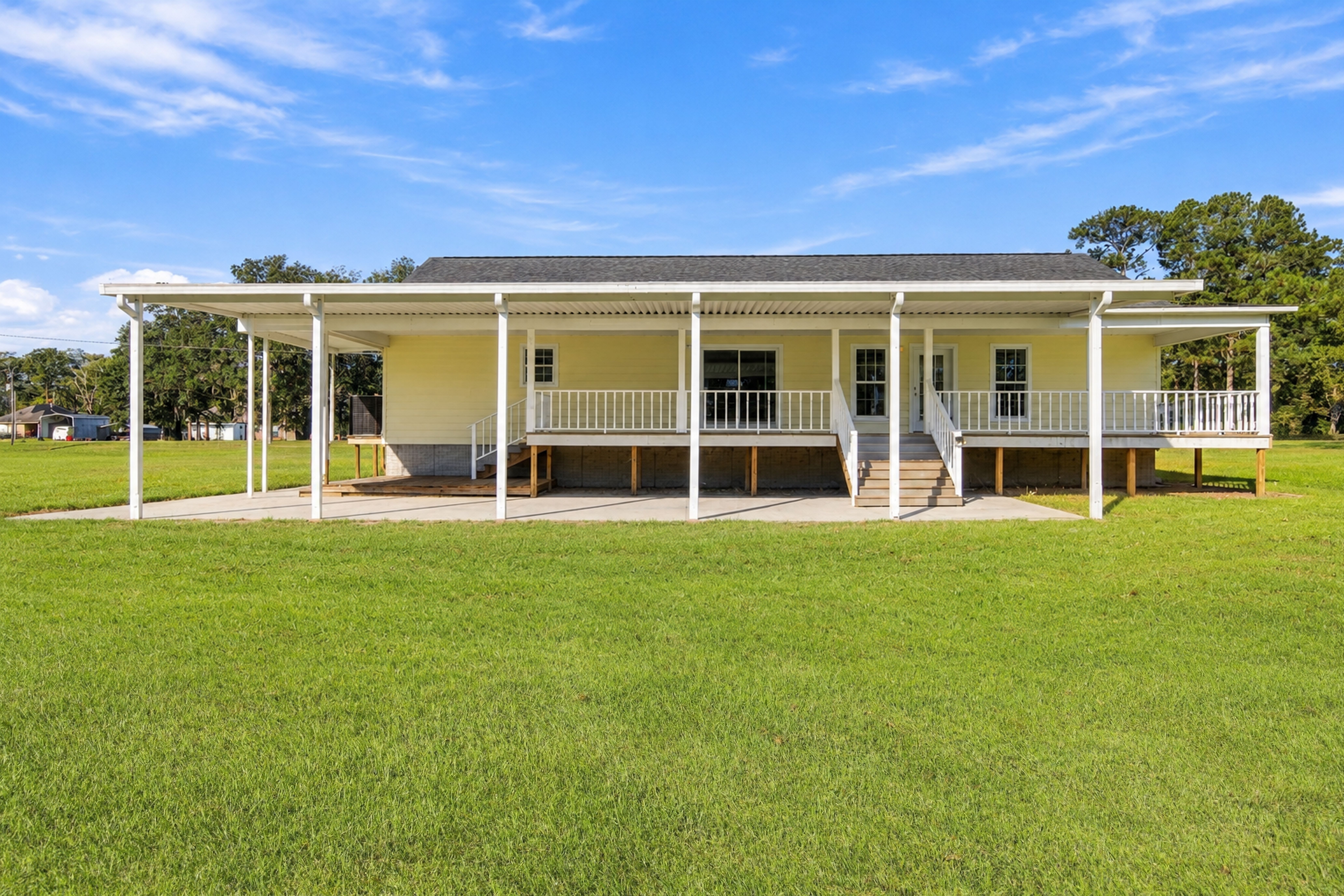 21960 La Highway 22 