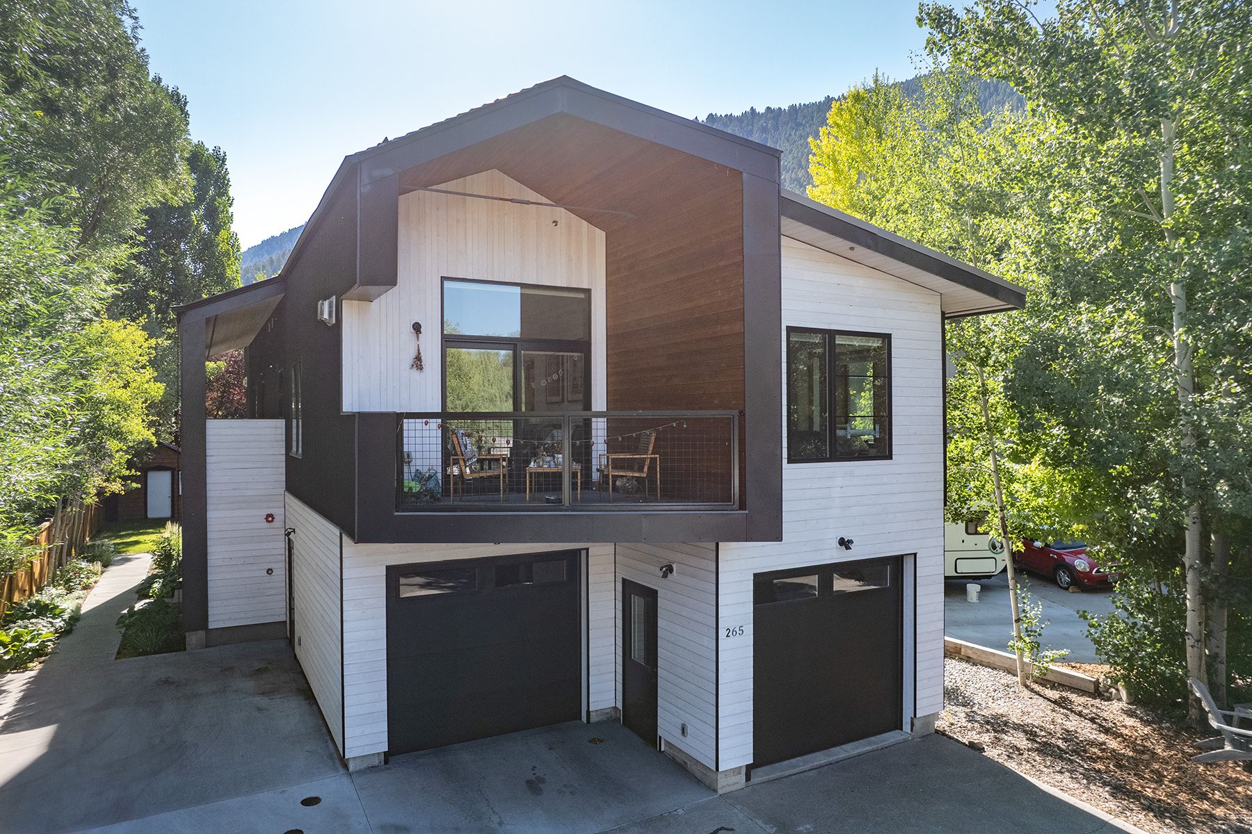 265 Crabtree Lane 