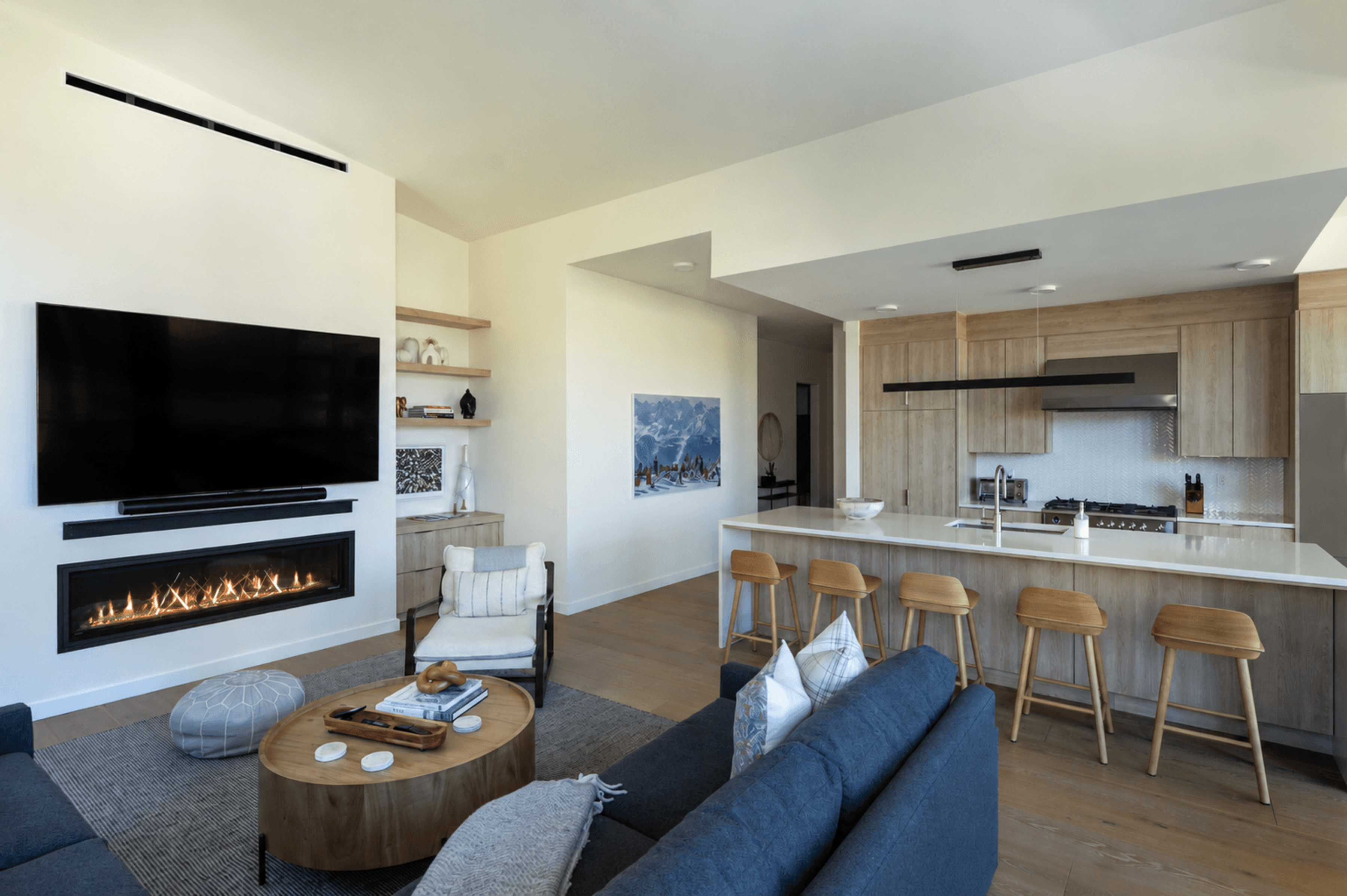 120 E 8th Street Unit 301