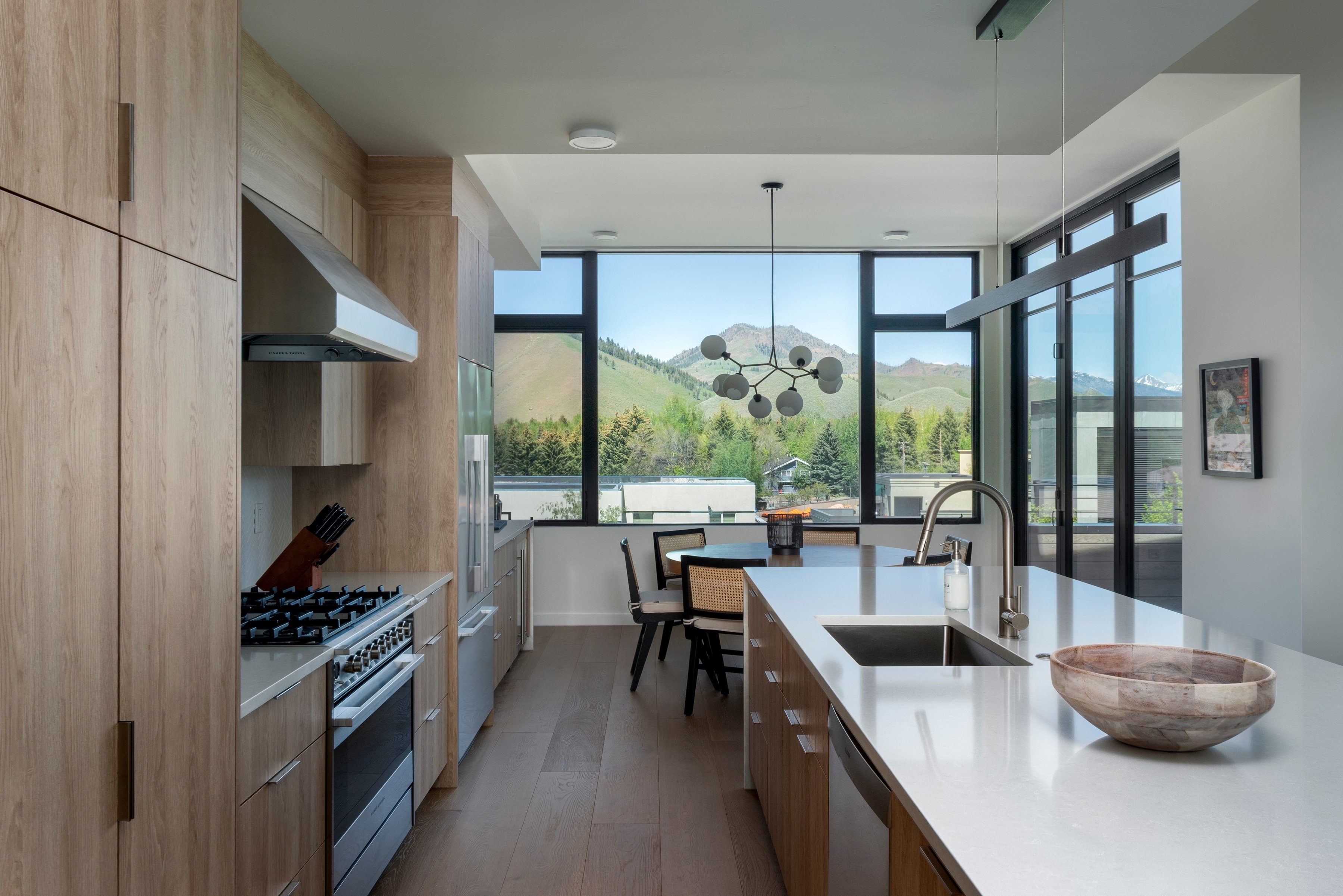 120 E 8th Street Unit 301
