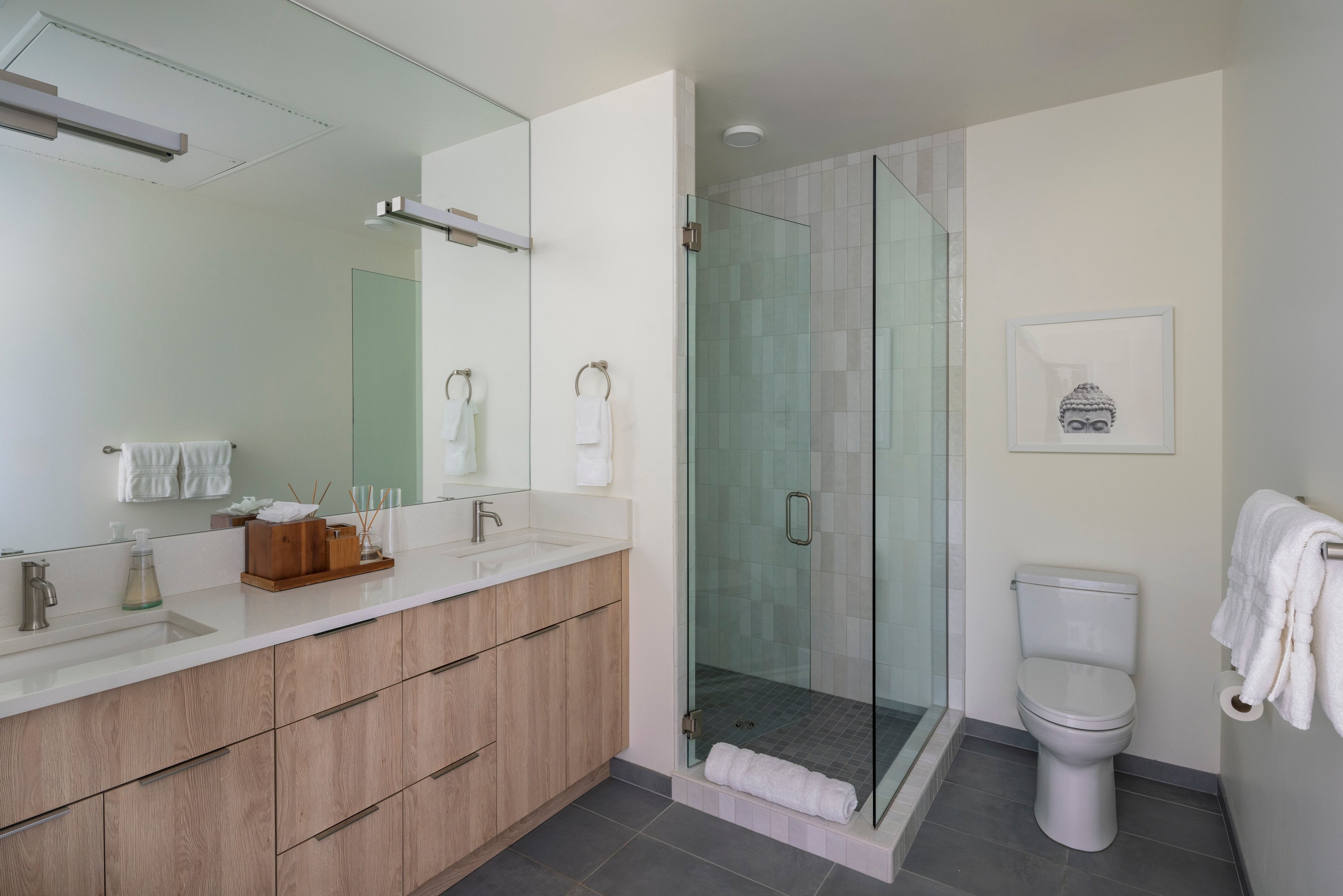 120 E 8th Street Unit 301