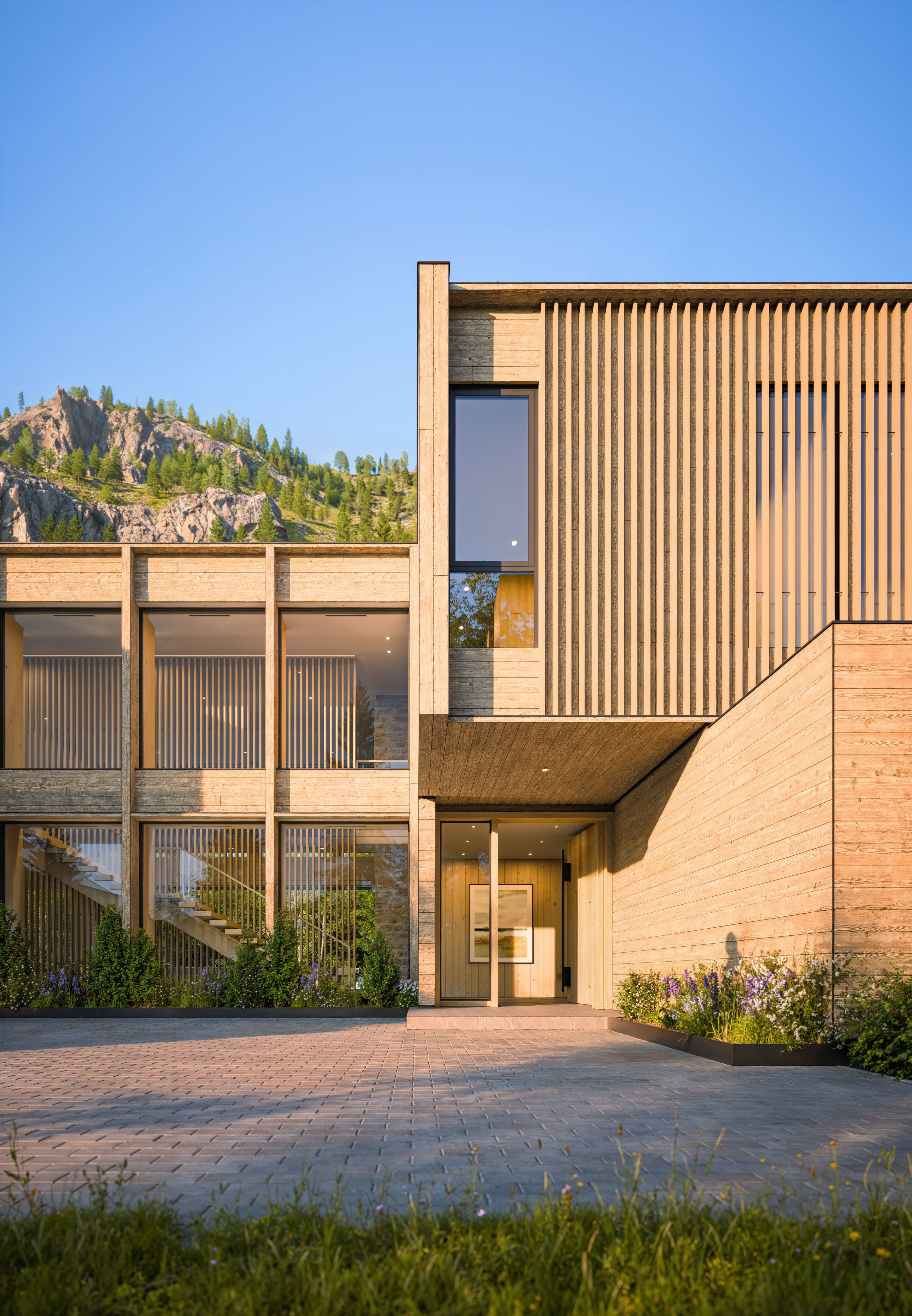 450 Wood River Drive