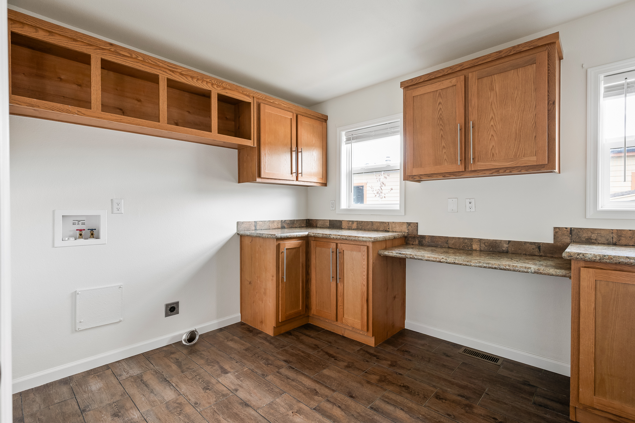 551 Summit