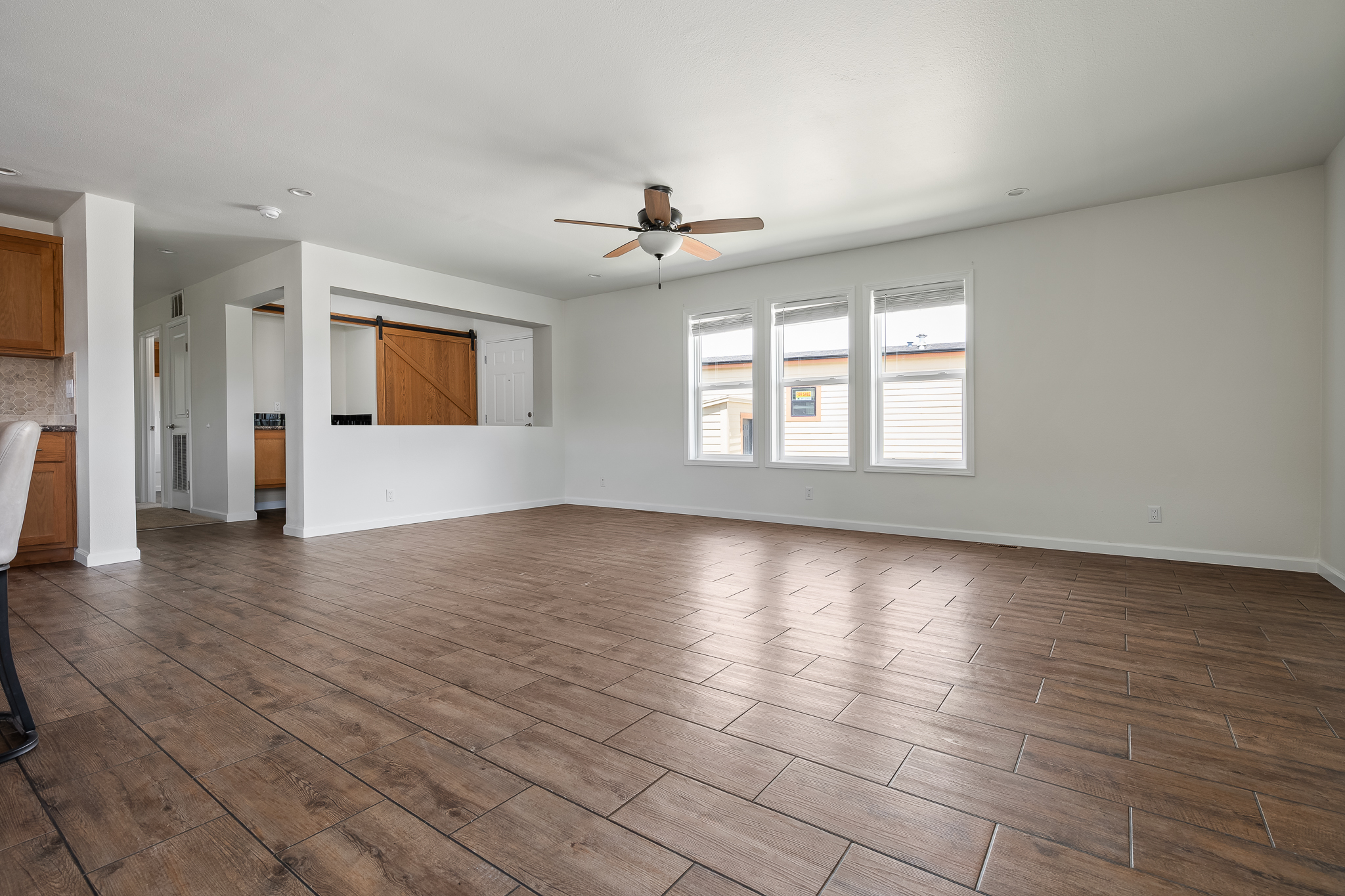 551 Summit