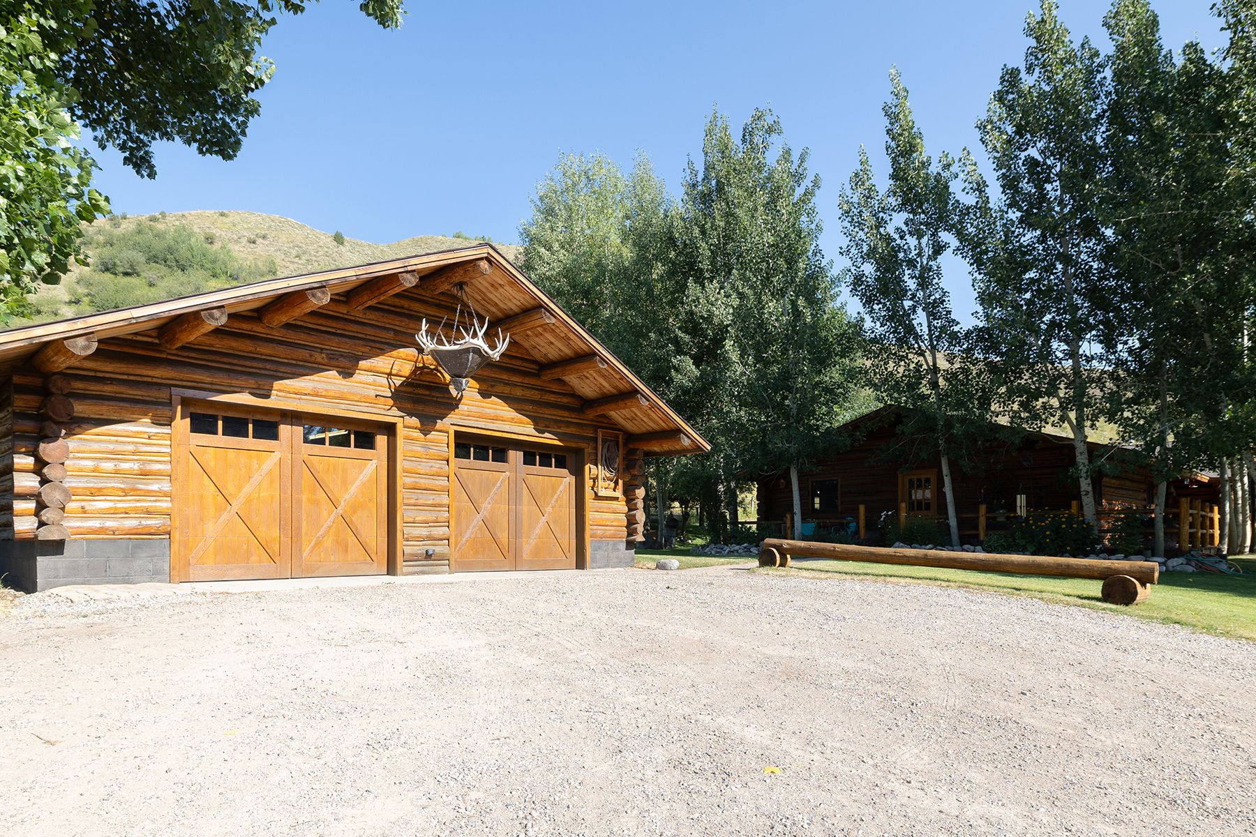 9375 Cole Canyon Road 