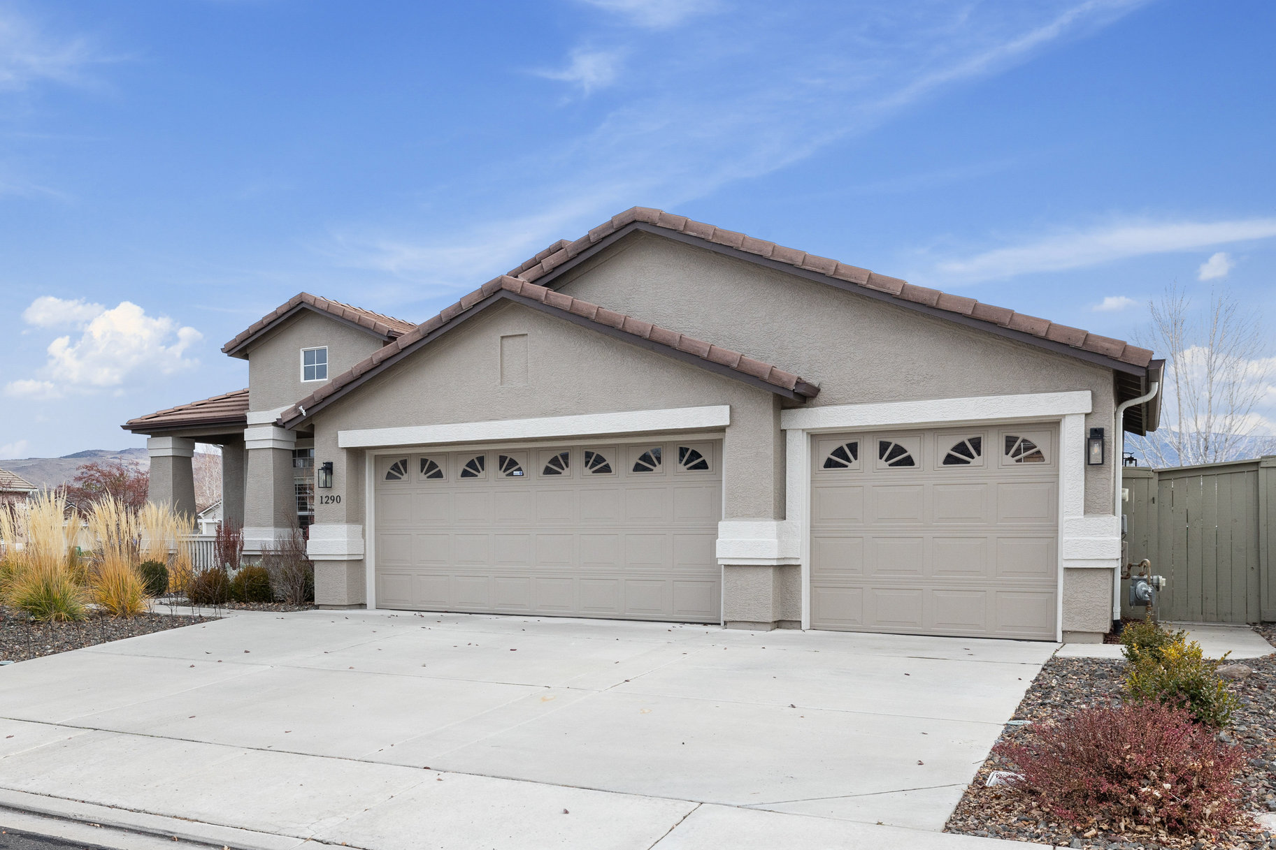 1290 El Monte Ct 