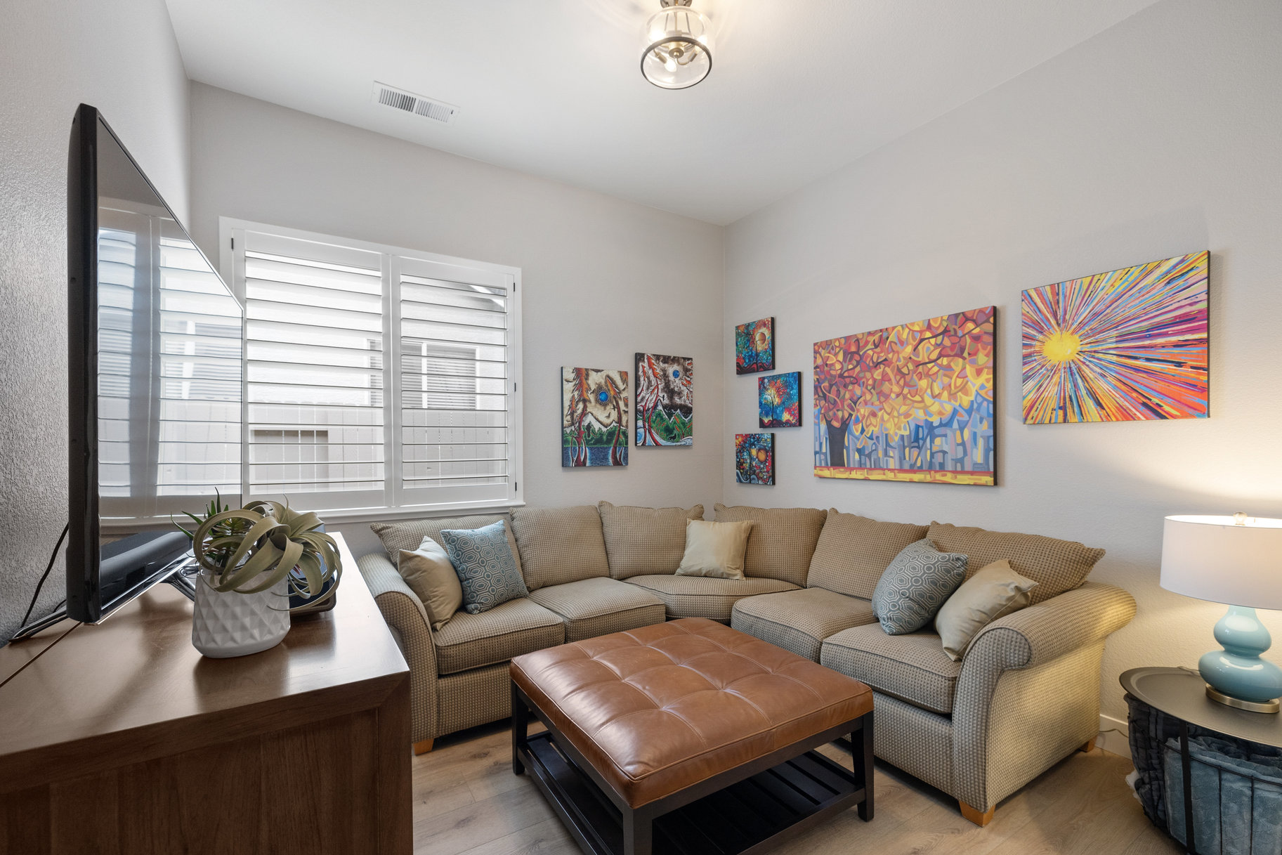 1290 El Monte Ct 